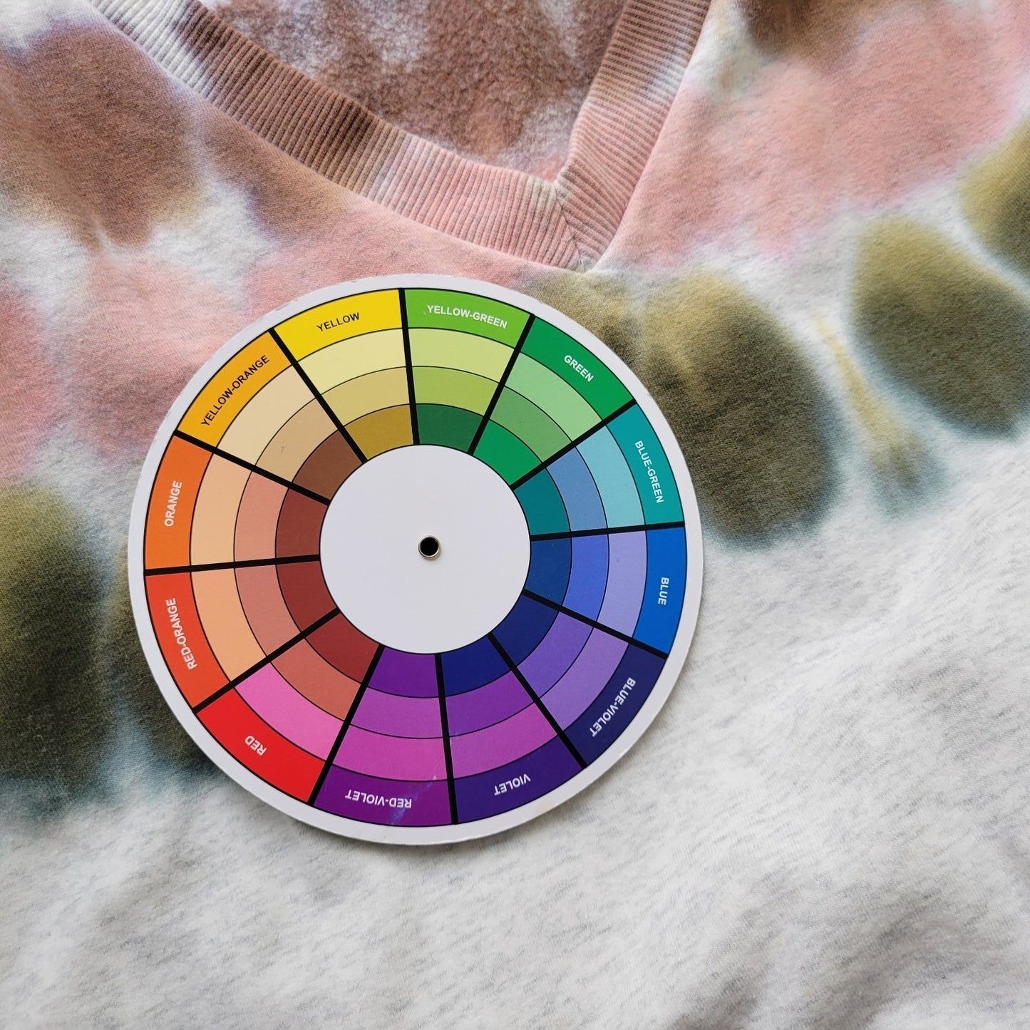 Knox Rose XXL Tie Dye Sweatshirt Green Brown V-Neck Pullover SWE131E