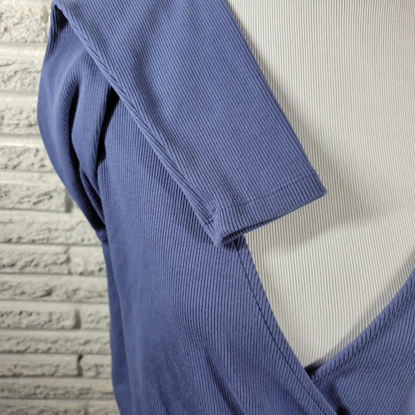 Forever 21 Women Sweater 0X Plus Cropped Long Sleeve Blue Lightweight Tight Knit