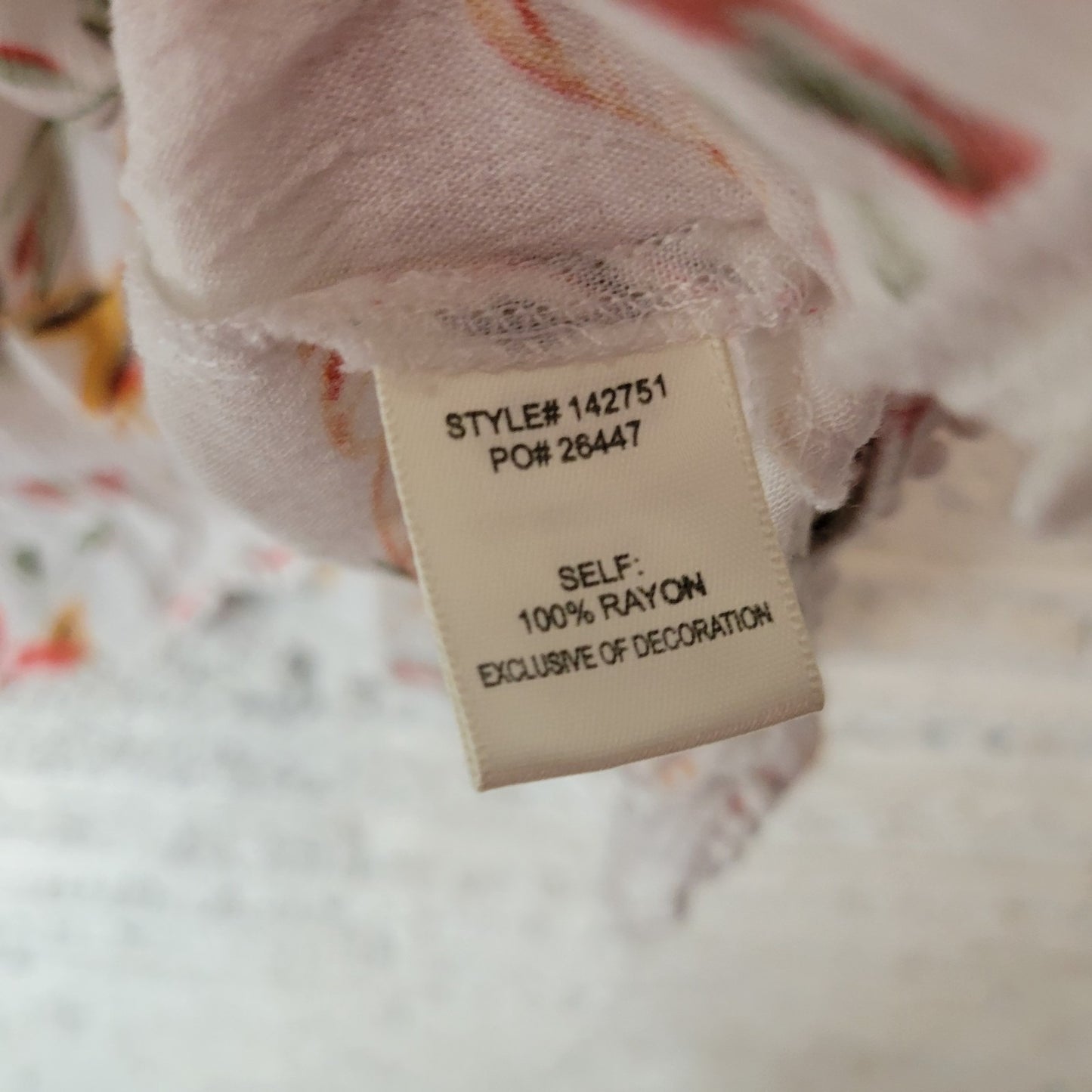 Skies Are Blue Womens Top 1X Plus Sleeveless Red White Floral Ric Rac Pintucked