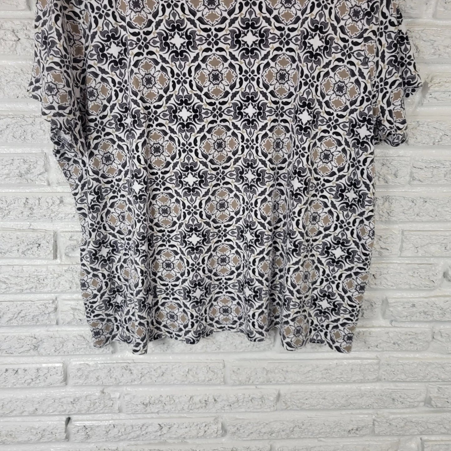 Croft & Barrow Women's 2X Plus Size Black White Beige Geometric Cotton Tee Top