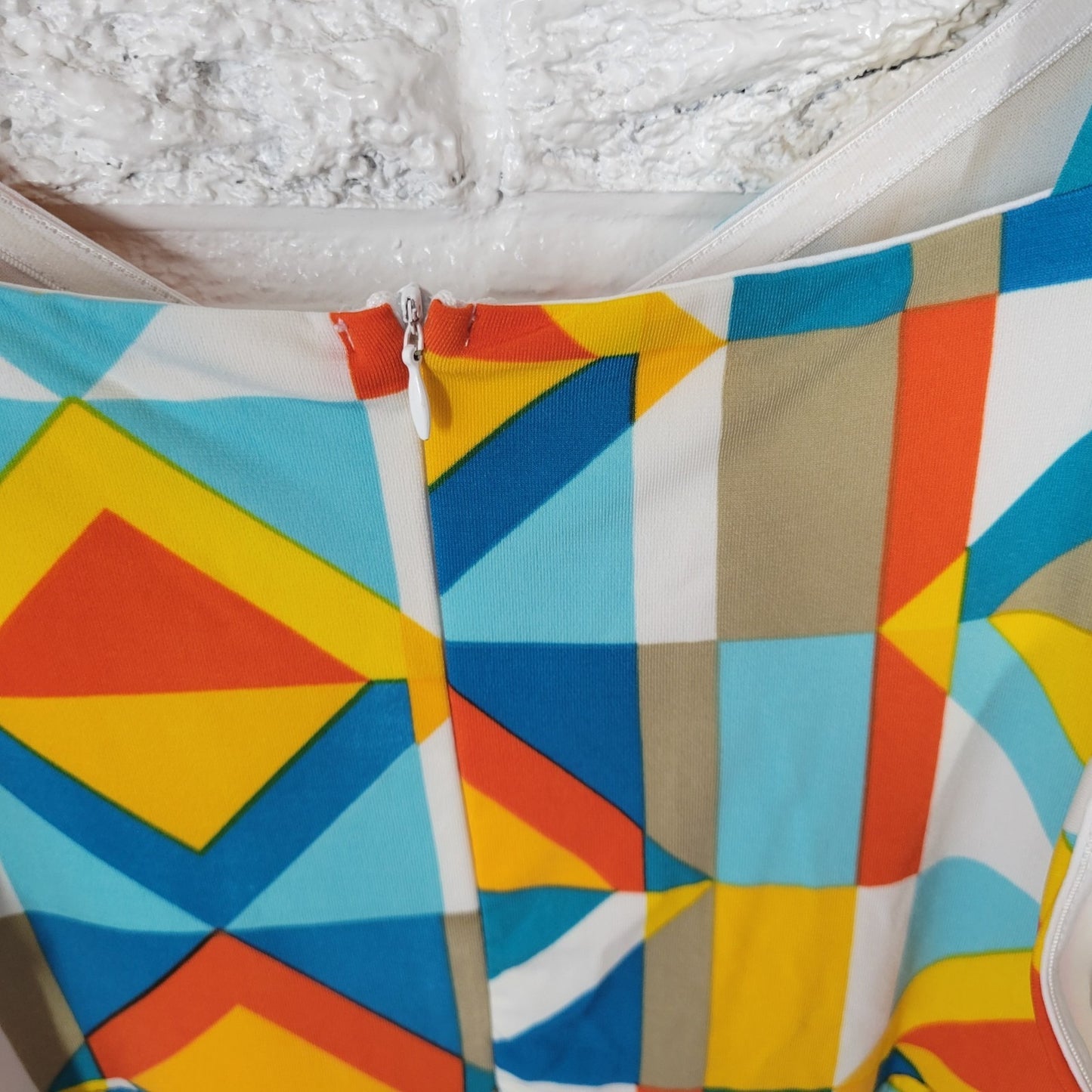 Ashley Stewart Women's 30/32 Plus Blue Yellow Geometric Sleeveless V-Neck Midi