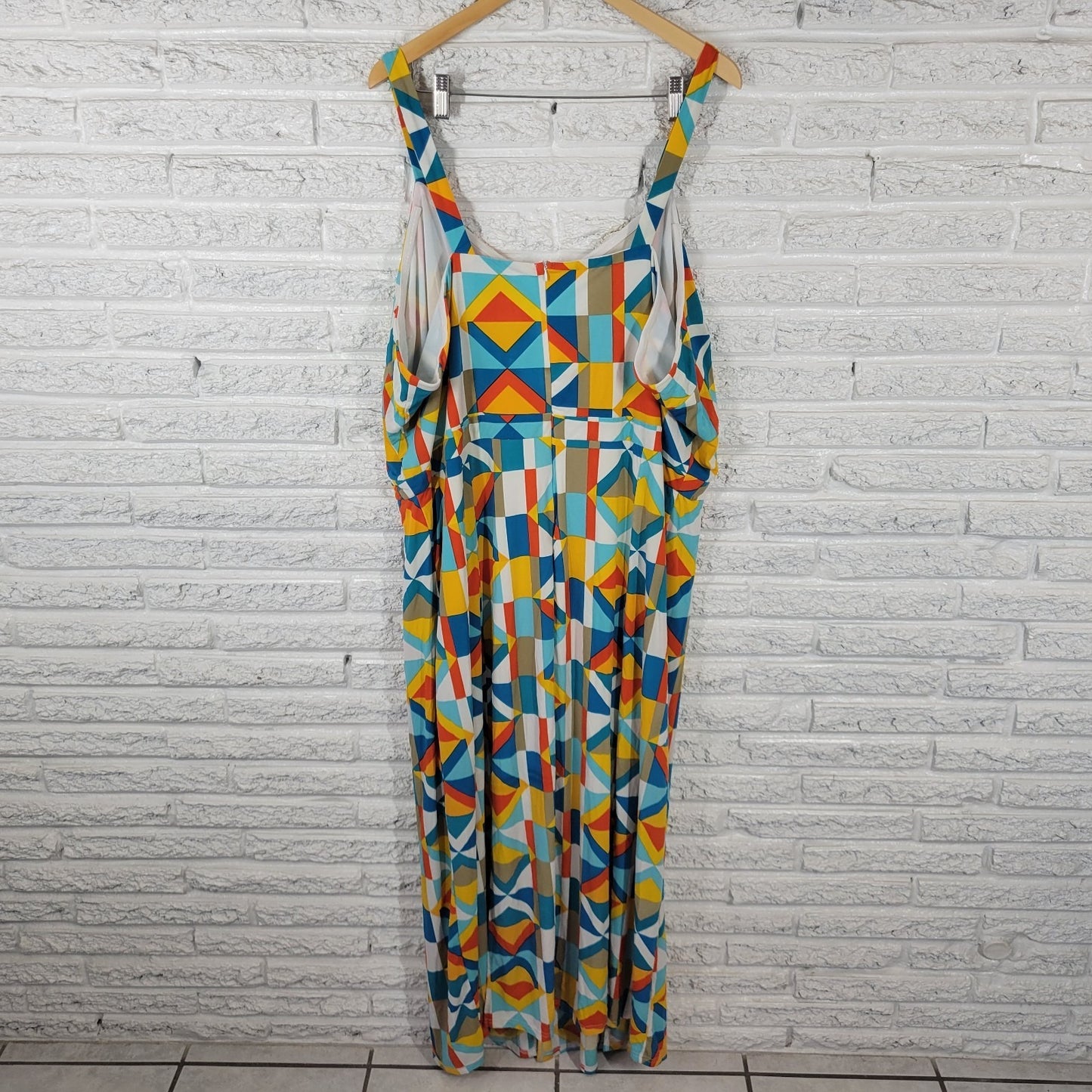Ashley Stewart Women's 30/32 Plus Blue Yellow Geometric Sleeveless V-Neck Midi
