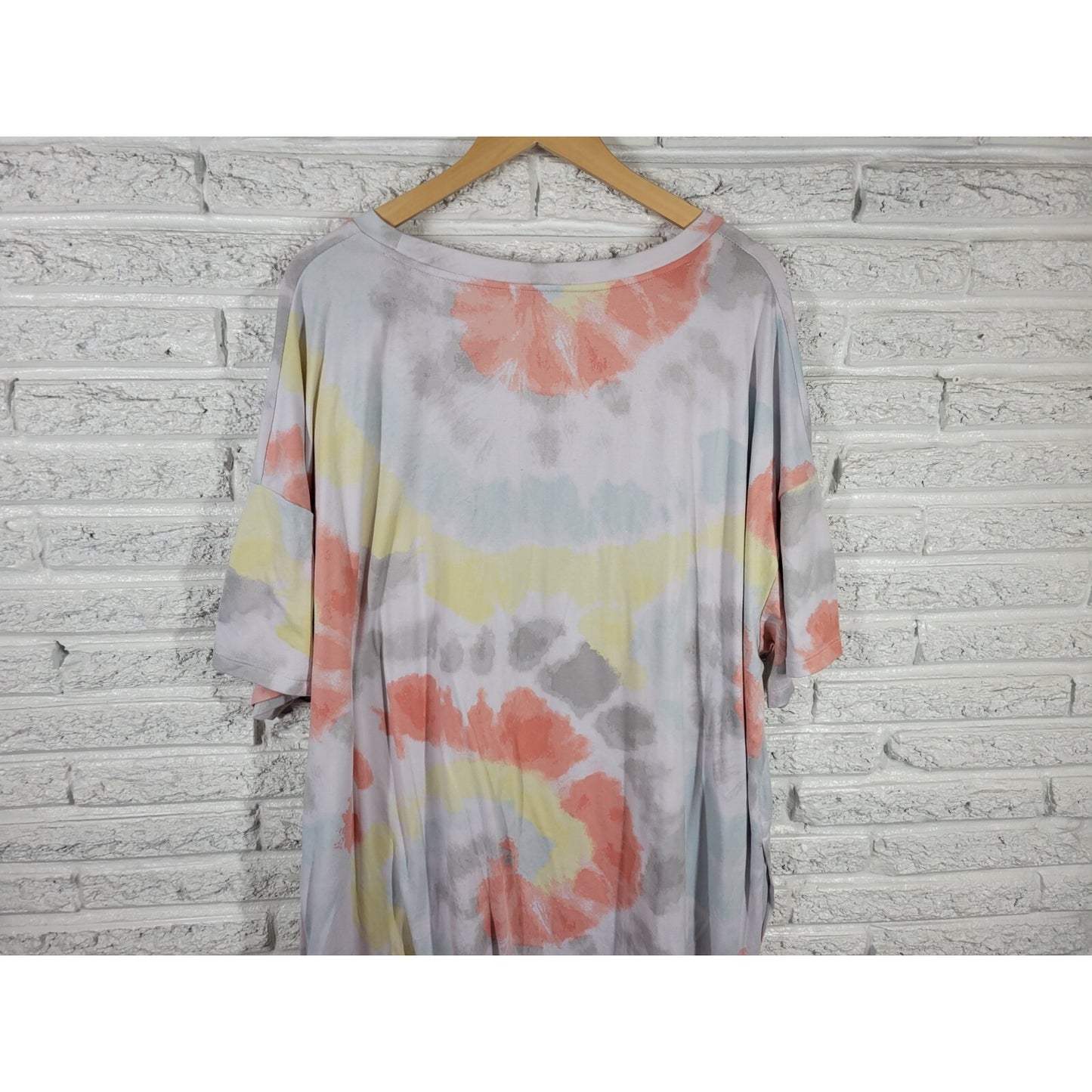 Secret Treasures Womens Pajama Top 2X 3X Plus Gown Be a Nice Human Pink Tie Dye