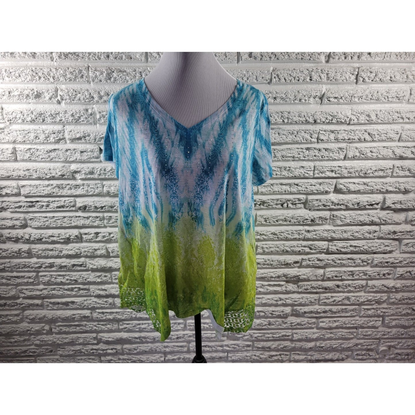 Time Tru Womens Top XL Tee Short Sleeve Lace Rhinestone Blue Watercolor Casual