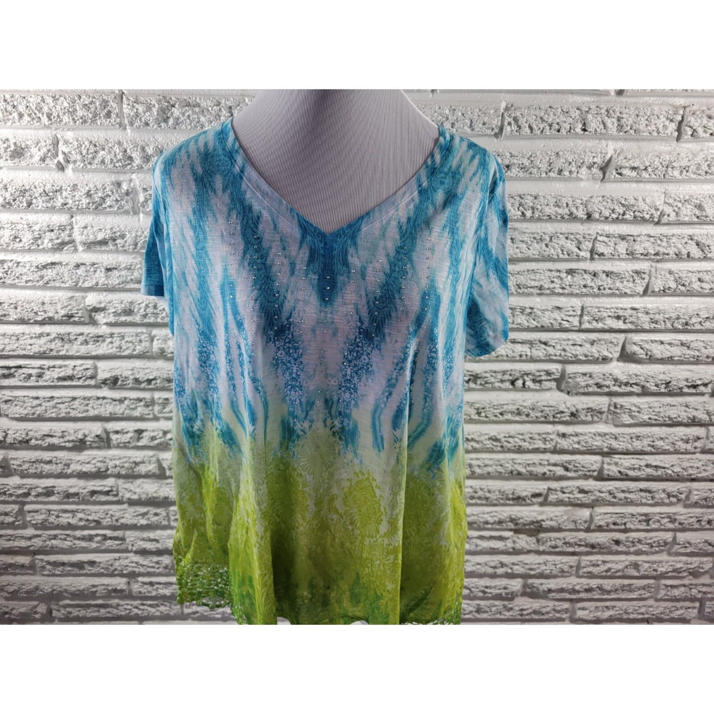 Time Tru Womens Top XL Tee Short Sleeve Lace Rhinestone Blue Watercolor Casual