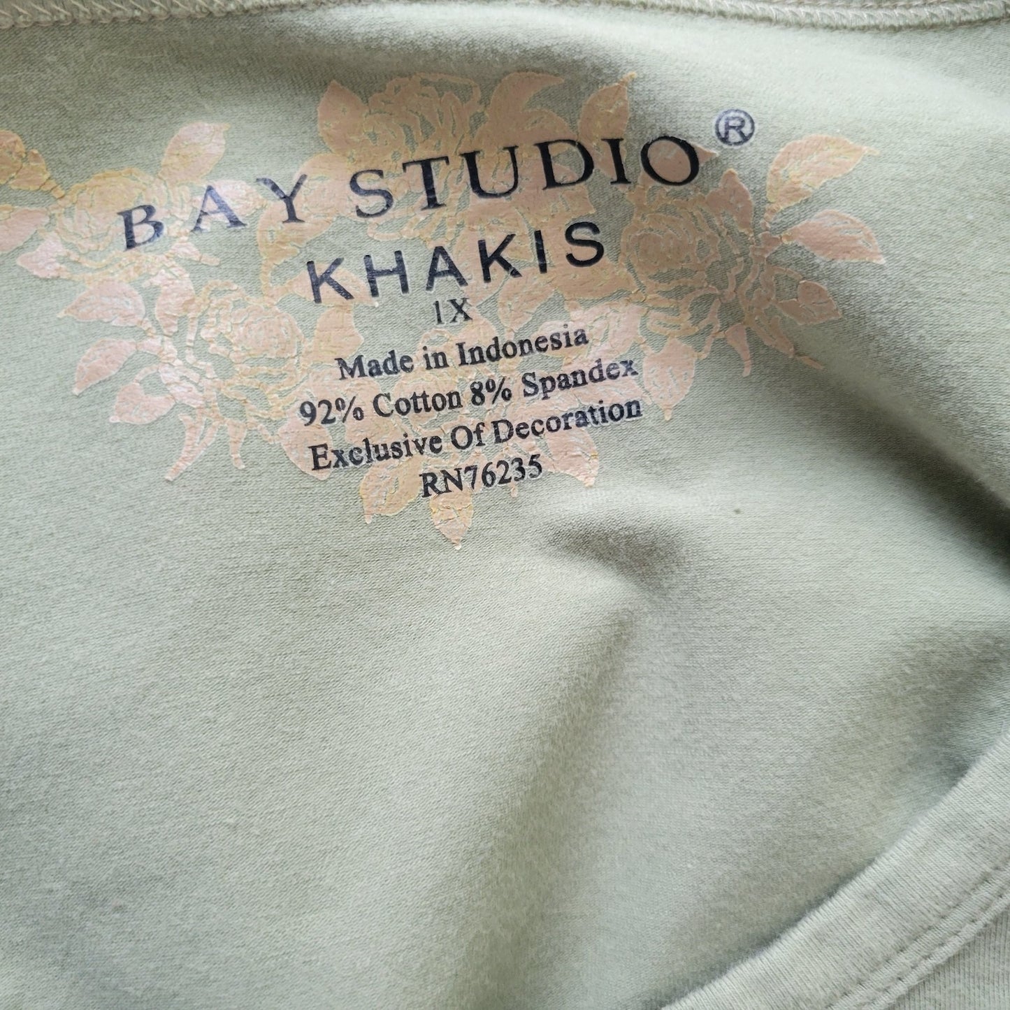 Bay Studio Khakis Womens Top 1X Plus 3/4 Sleeve Green Rhinestones Faded Look