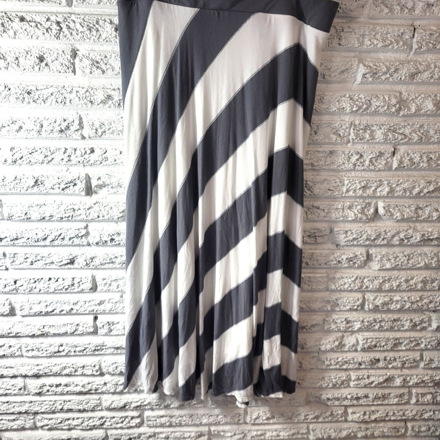 INC International Concepts Womens Skirt XL Midi Gray Stripe Rayon Blend Lined