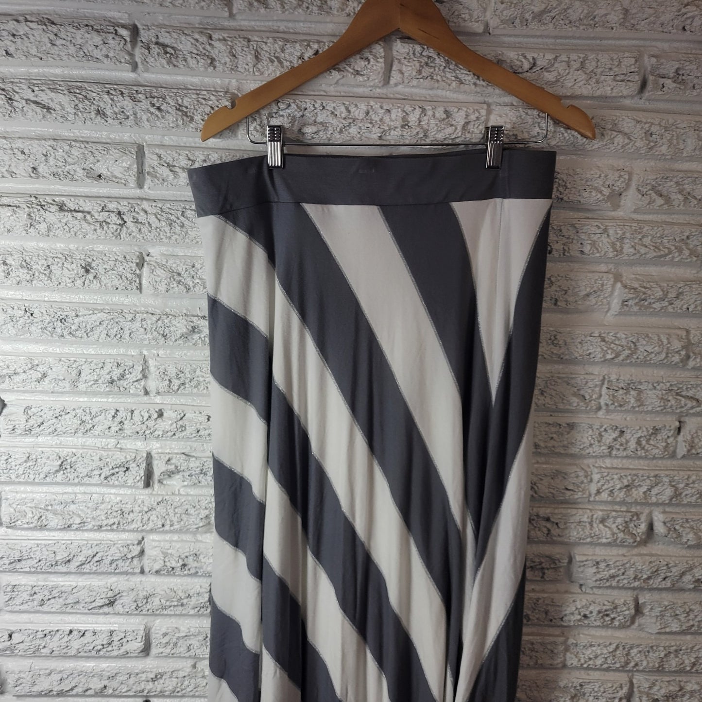 INC International Concepts Womens Skirt XL Midi Gray Stripe Rayon Blend Lined