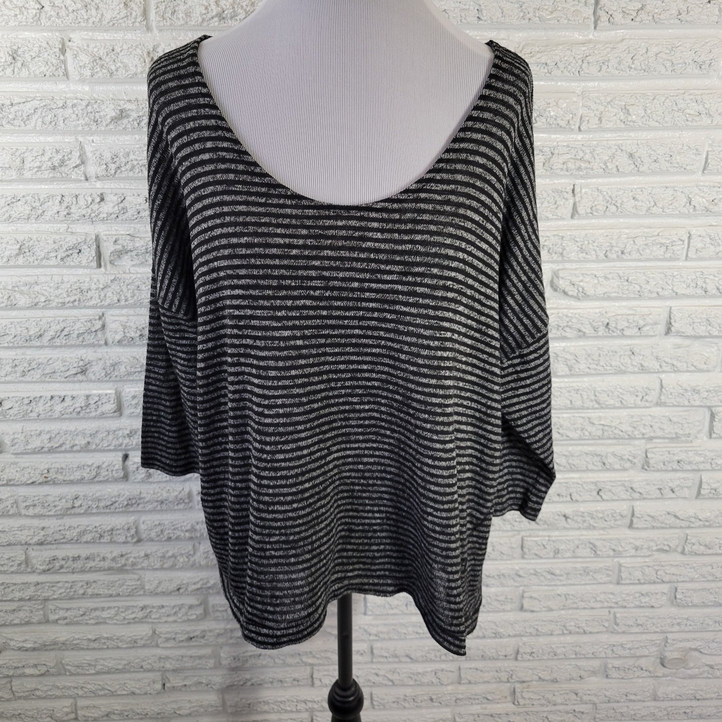 A.N.A. Sweater 2X Plus Black Gray Striped Asymmetric 3/4 Sleeve Stretch Pullover