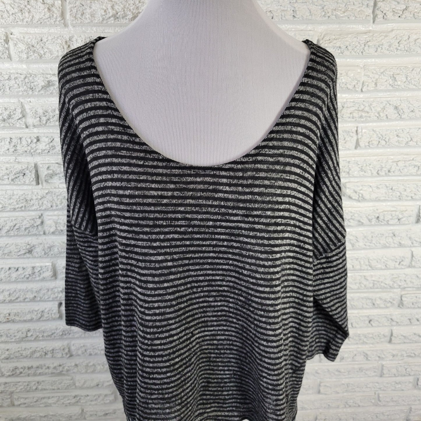A.N.A. Sweater 2X Plus Black Gray Striped Asymmetric 3/4 Sleeve Stretch Pullover