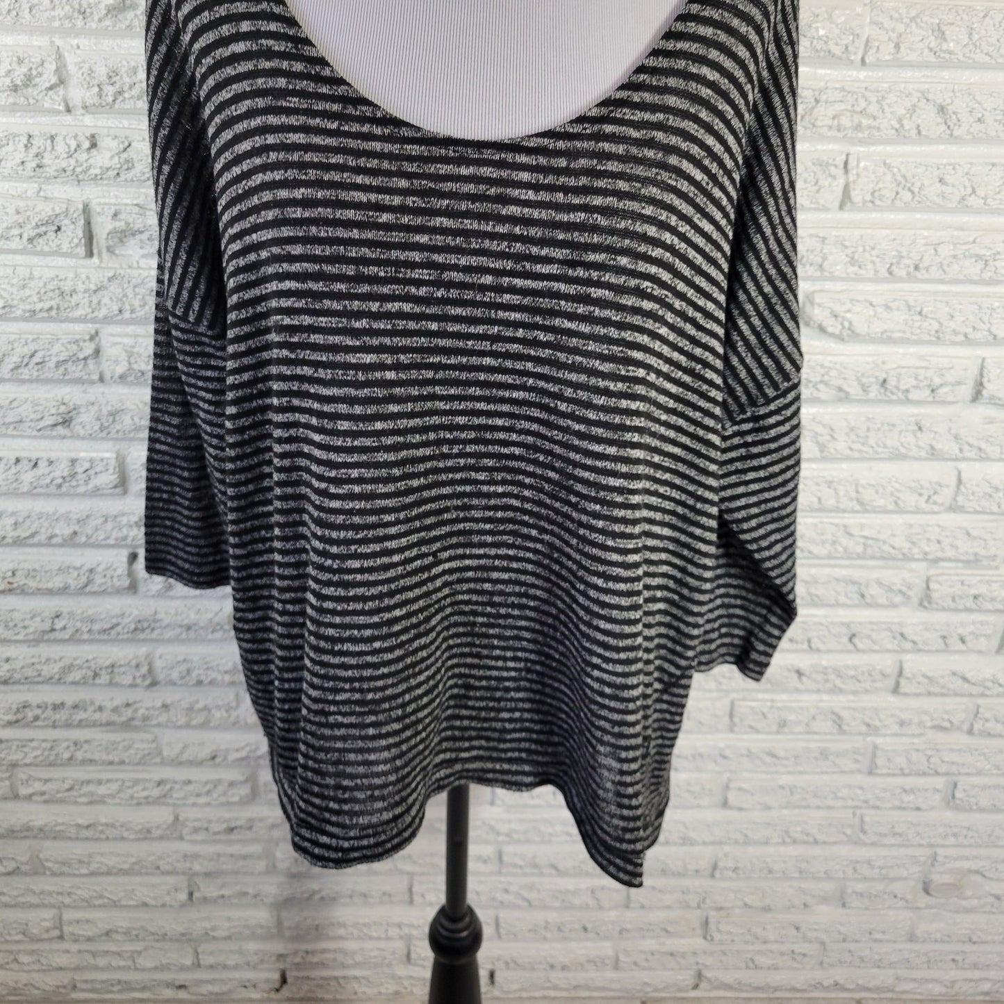 A.N.A. Sweater 2X Plus Black Gray Striped Asymmetric 3/4 Sleeve Stretch Pullover