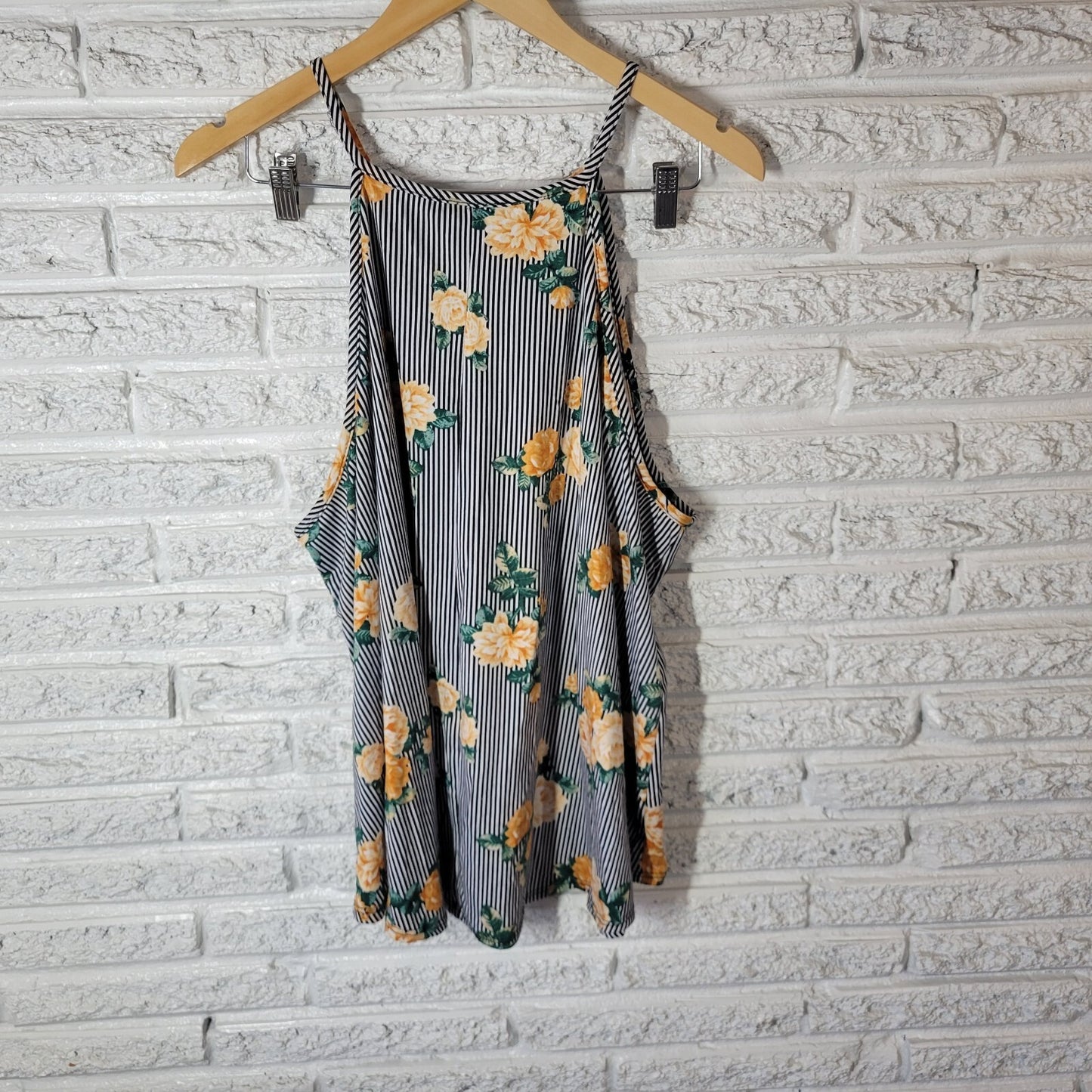 Top Fashion New York Womens Top 3X Plus Tank Spaghett Strap Tan Green Stripe