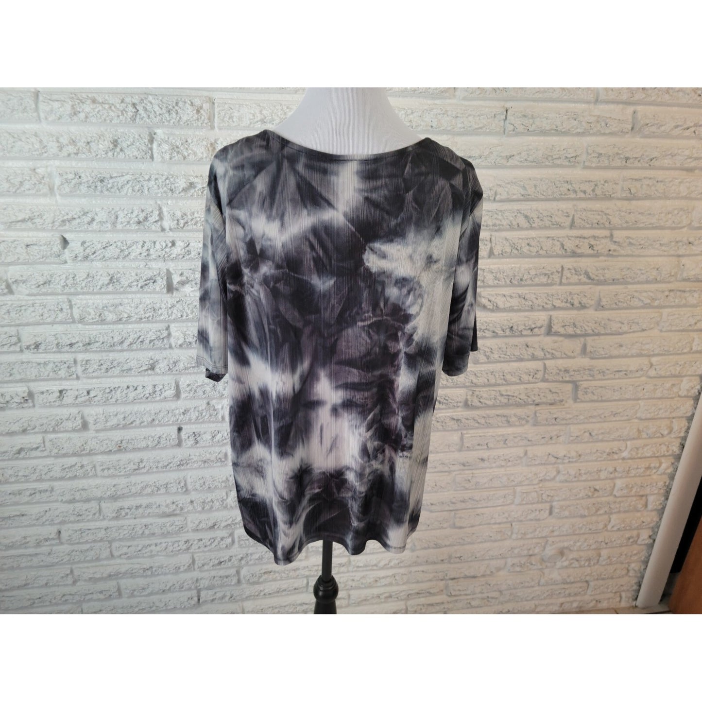 Alyx Womens Top 2X Plus Short Sleeve Black Tie Dye Polyester Sheer Pullover