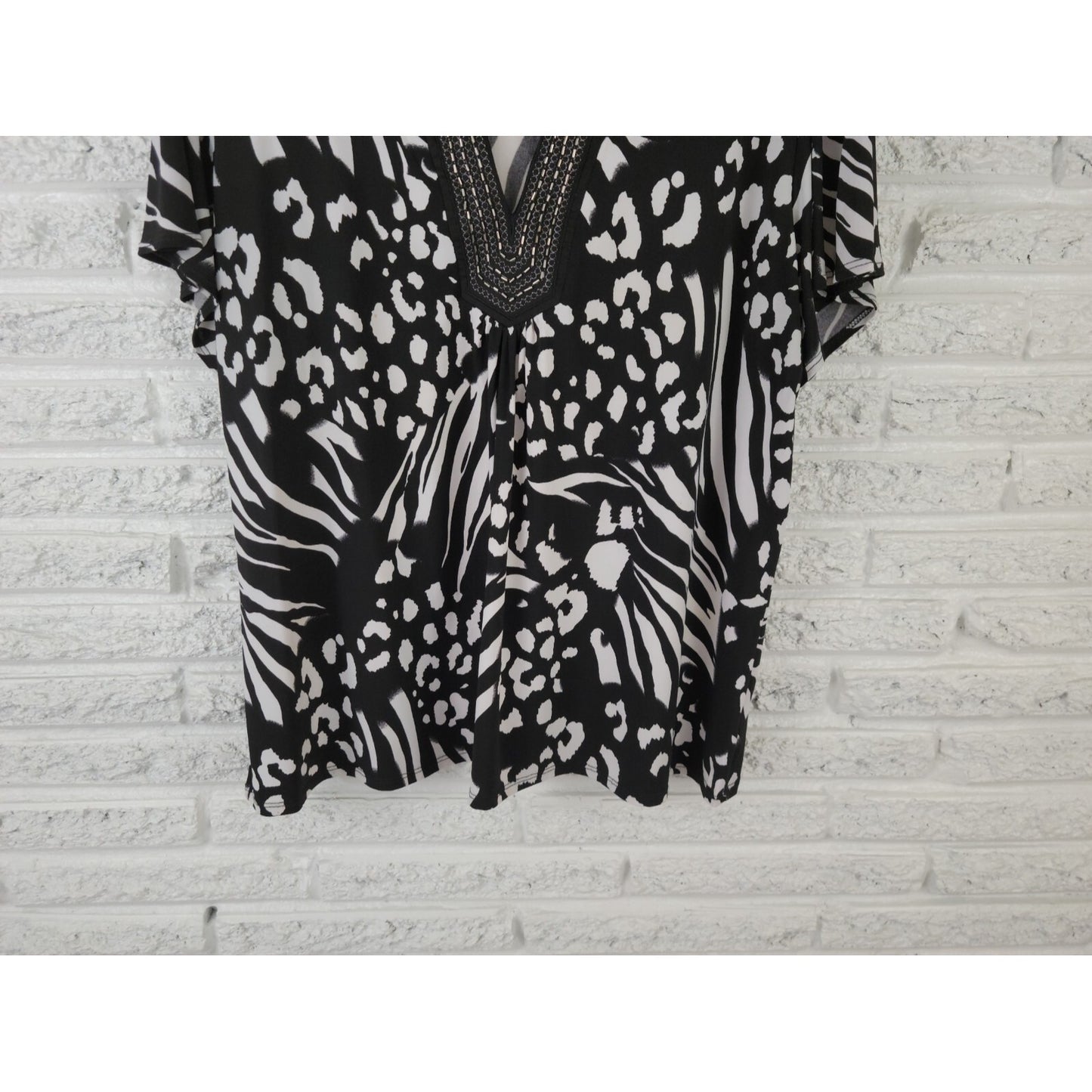 Notations Womens Top 2X Plus Short Sleeve Pullover Career  Black Animal Print