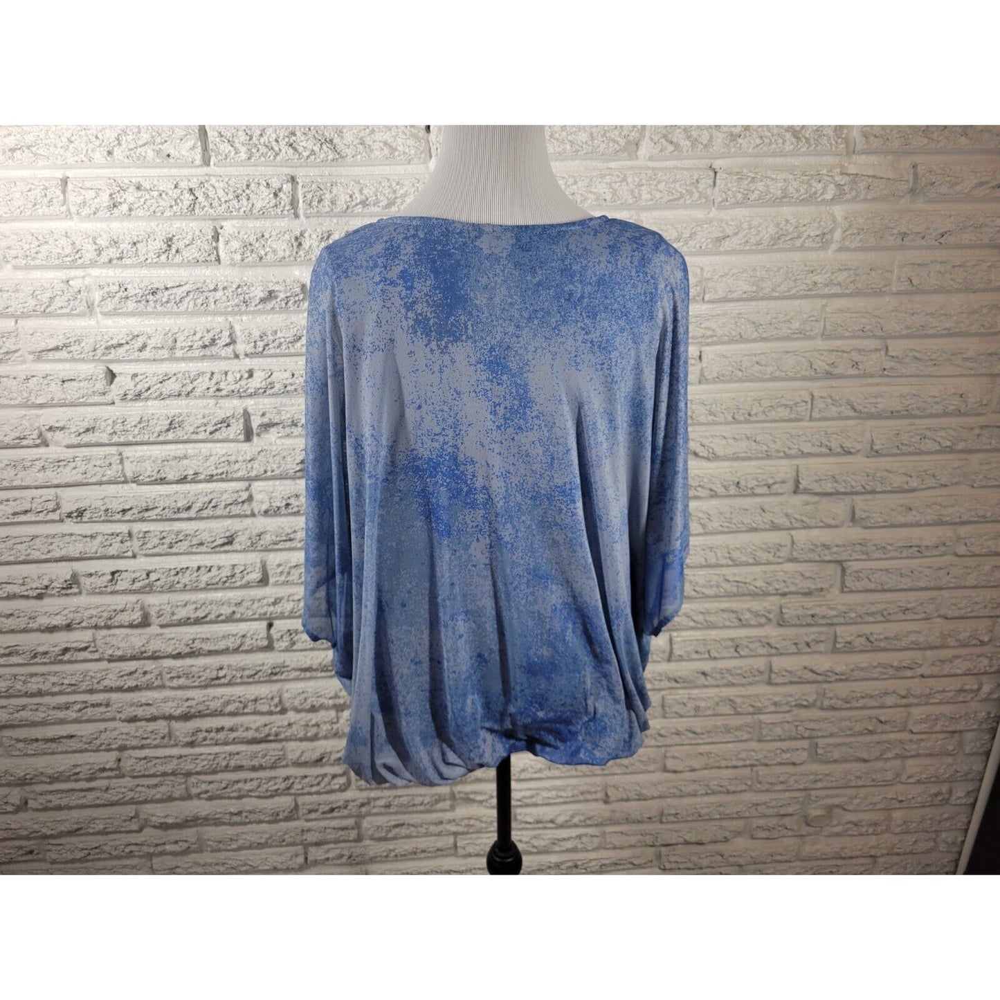 Catherines Womens Top 0X Batwing Kimono Sleeve Casual Blue Floral with Tank Top