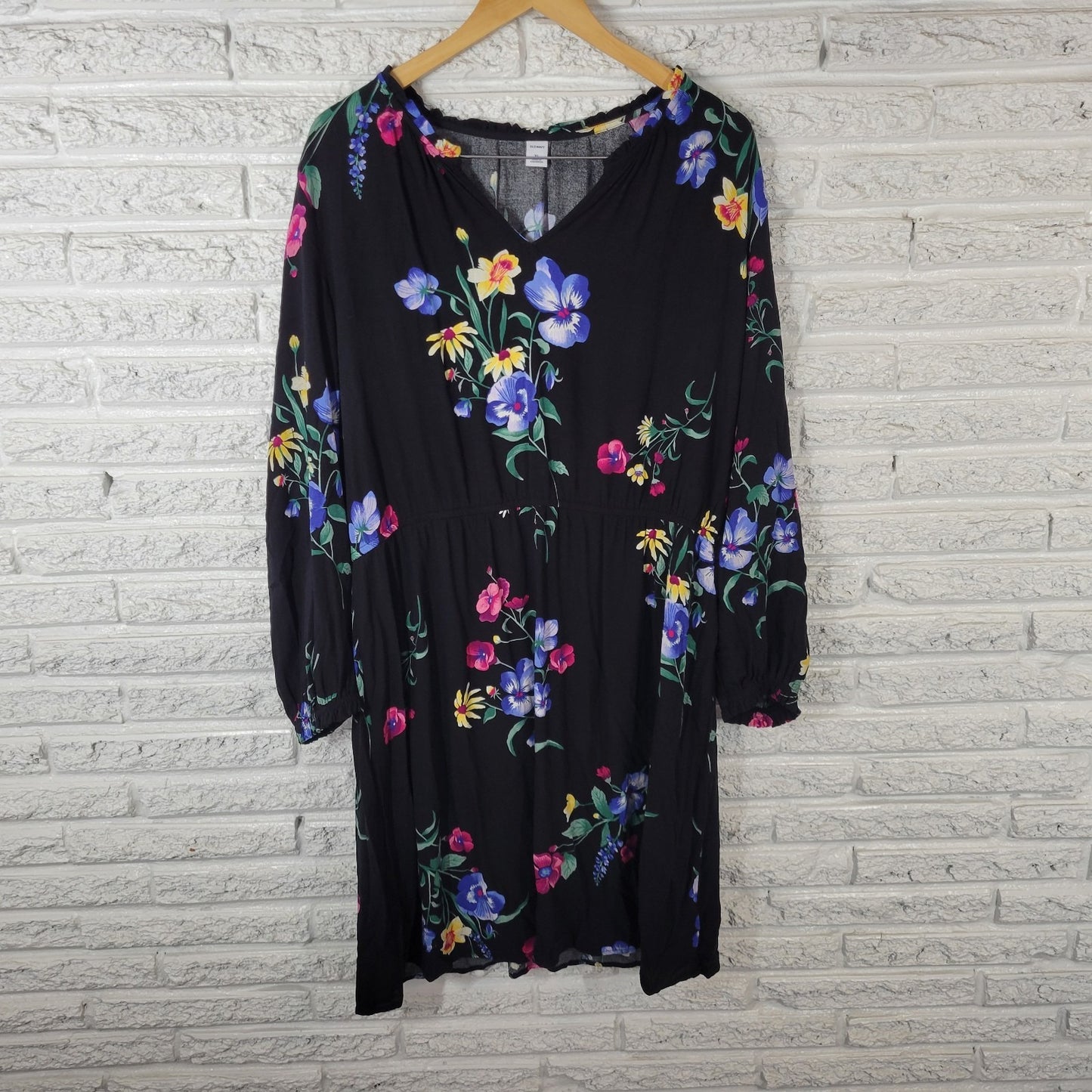 Old Navy Womens Dress Extra Large Long Sleeve Black Pink Floral Rayon Career