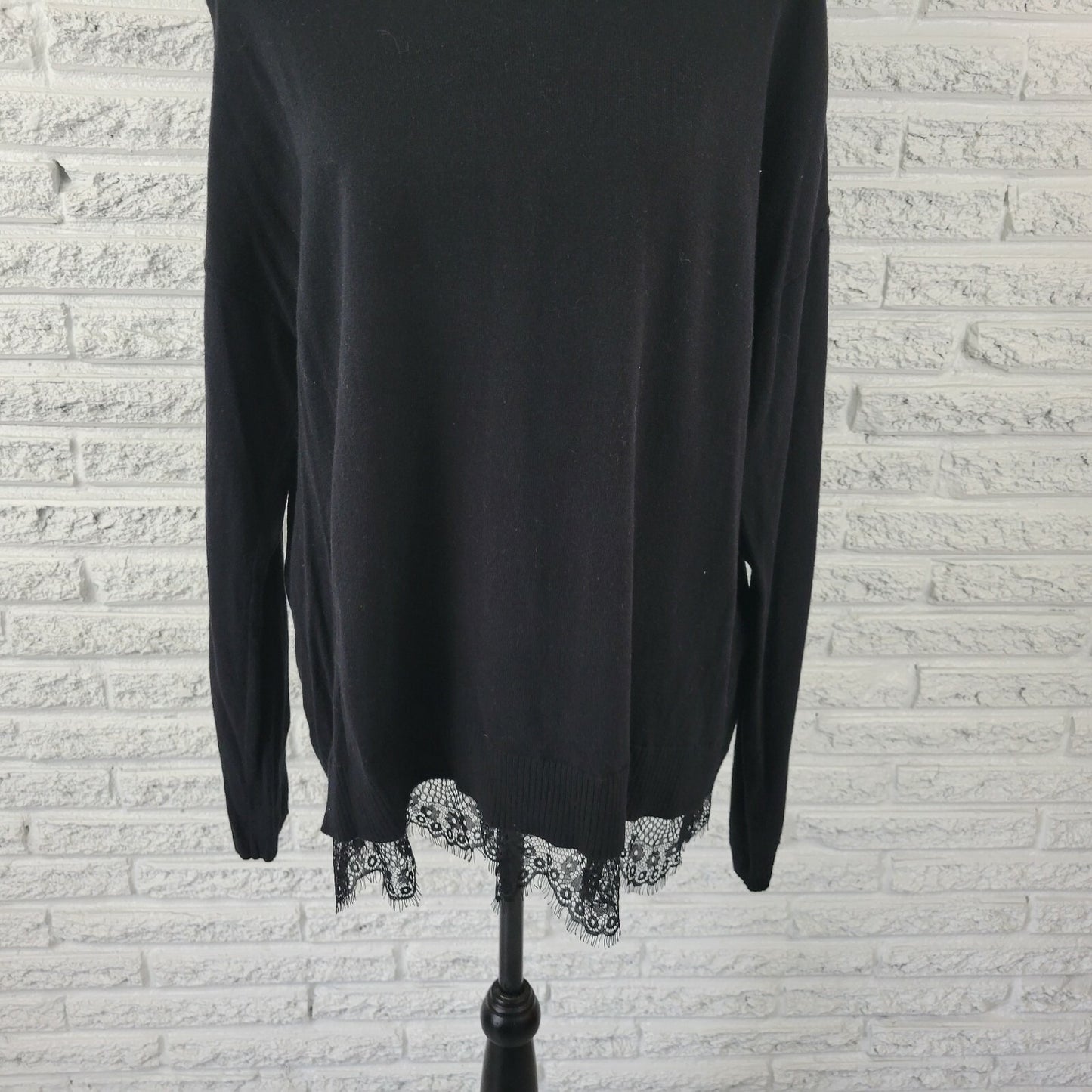 Lane Bryant Womens Top 18 20 Plus Long Sleeves Lace Hem Black Knit Basic Casual