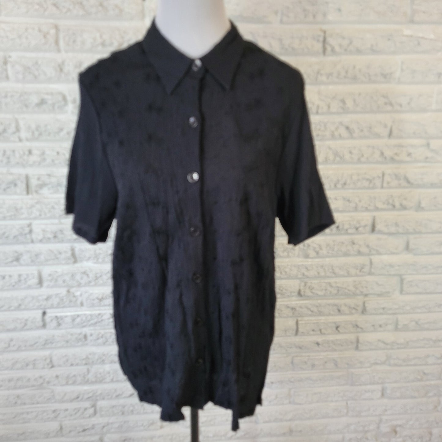 Kathie Lee Womens Top 18W 20W Plus Short Sleeve Black Lightweight Embroidered