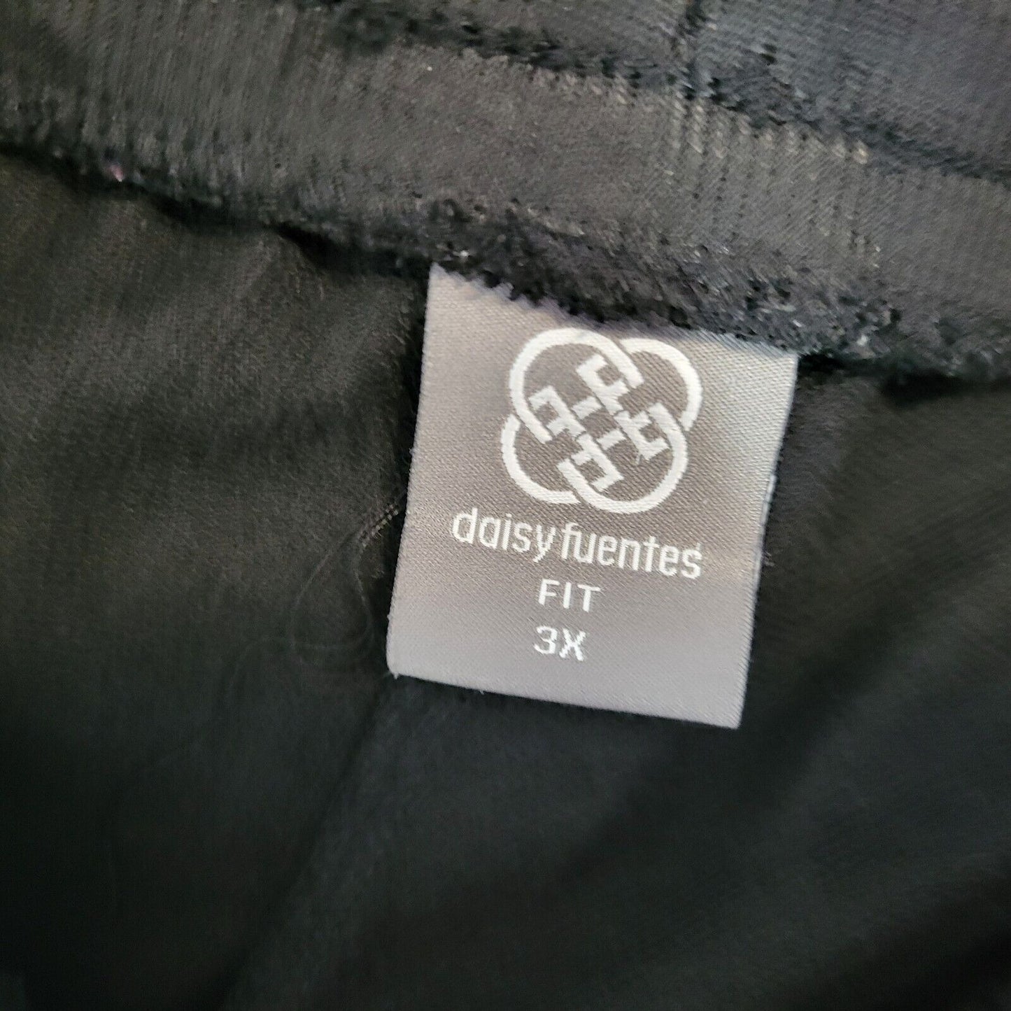 Daisy Fuentes Womens Pants 3X Plus Pull On Capri Activewear Black Lightweight