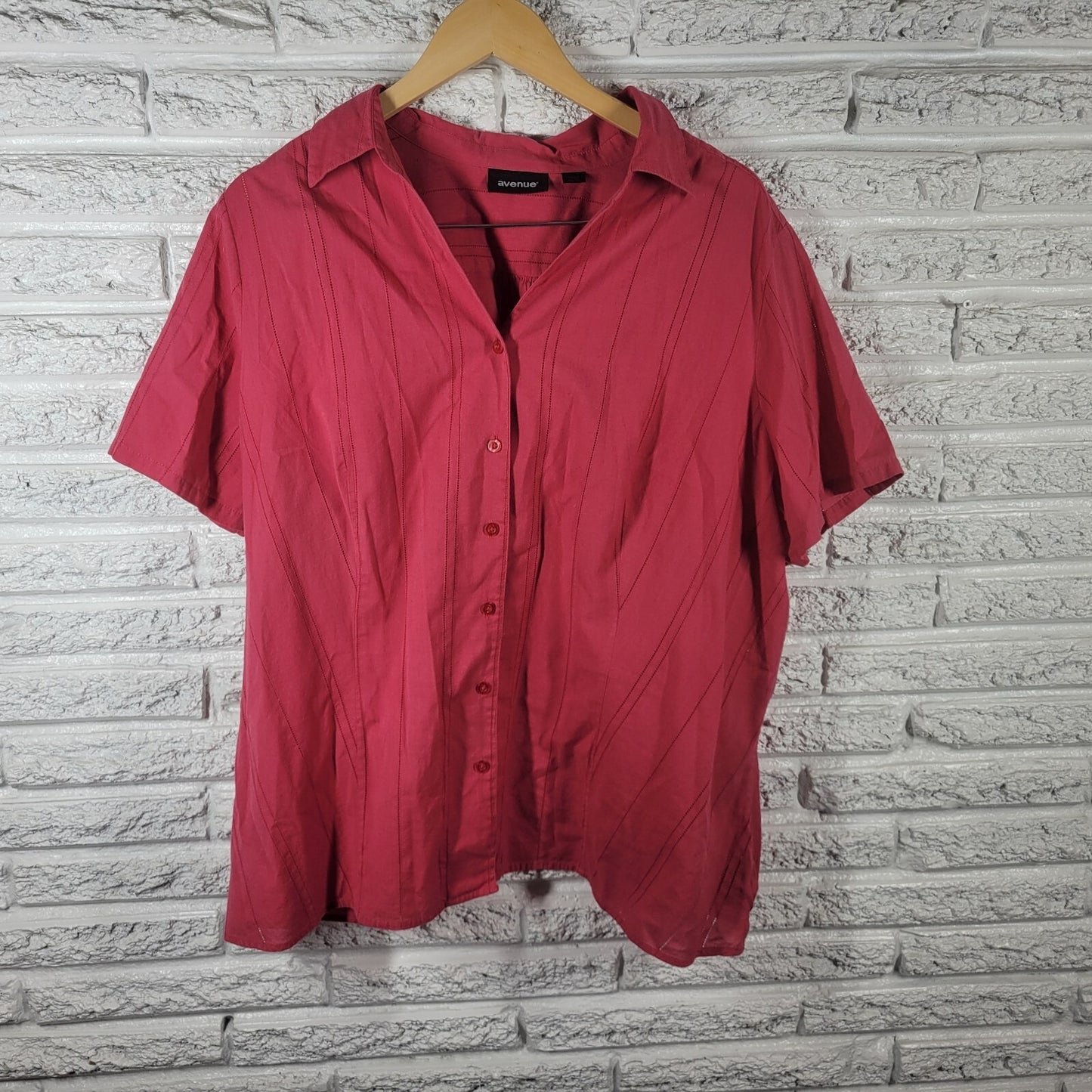 Avenue Womens Top 26 28 Plus Short Sleeve Collar Muted Red Button Up Lightweight