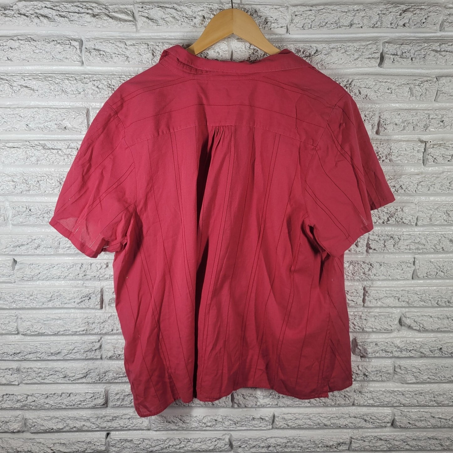 Avenue Womens Top 26 28 Plus Short Sleeve Collar Muted Red Button Up Lightweight