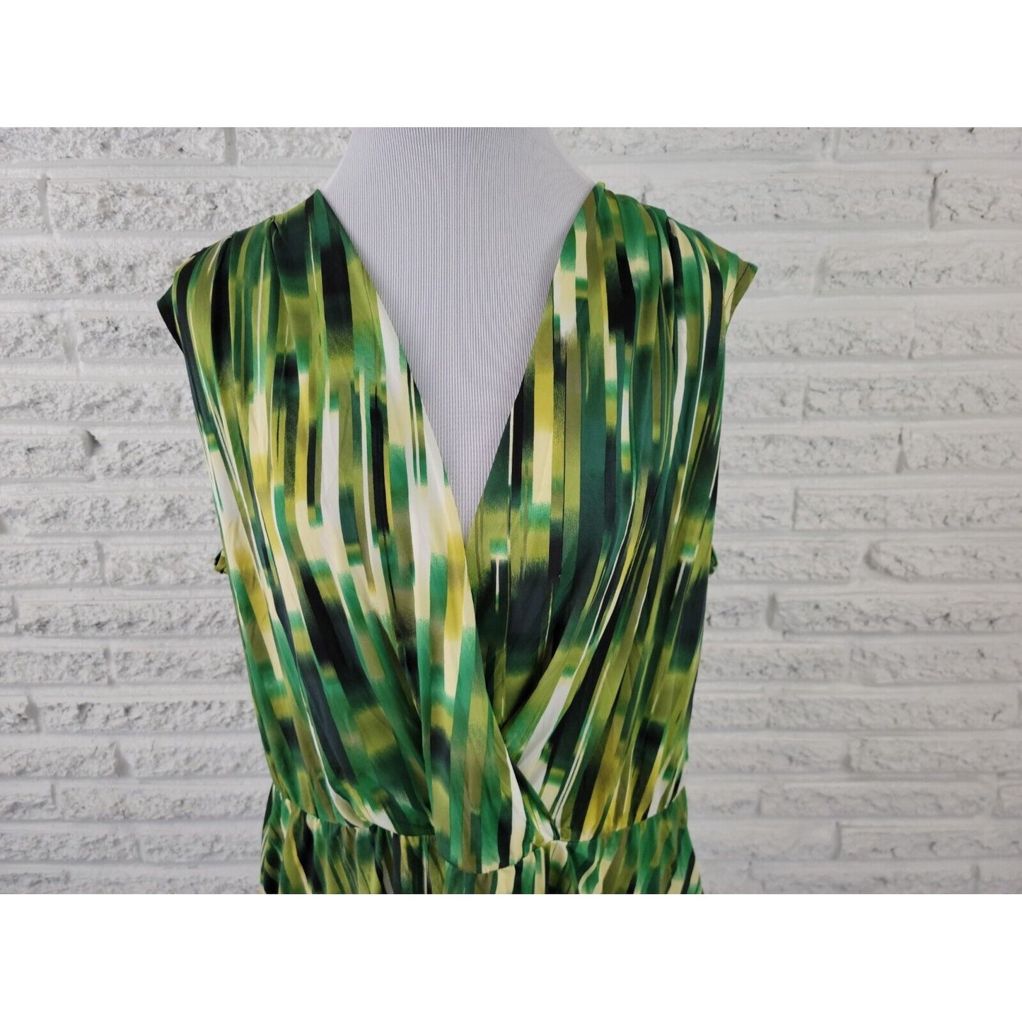 Worthington Womens Top 1X Plus Sleeveless Draped Neck Green Watercolor Office