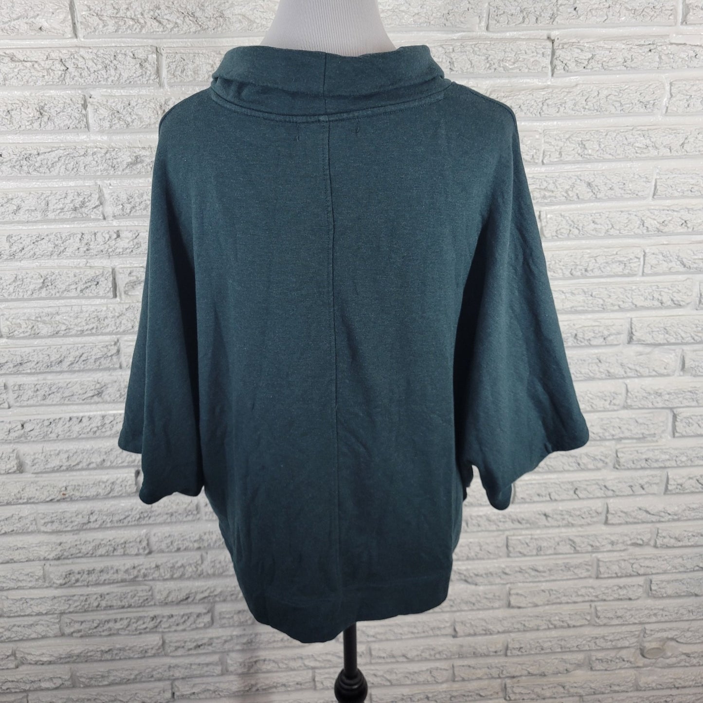 Tahari Women Sweatshirt XL Dolman Sleeve Oversized Turtleneck Green Casual Comfy