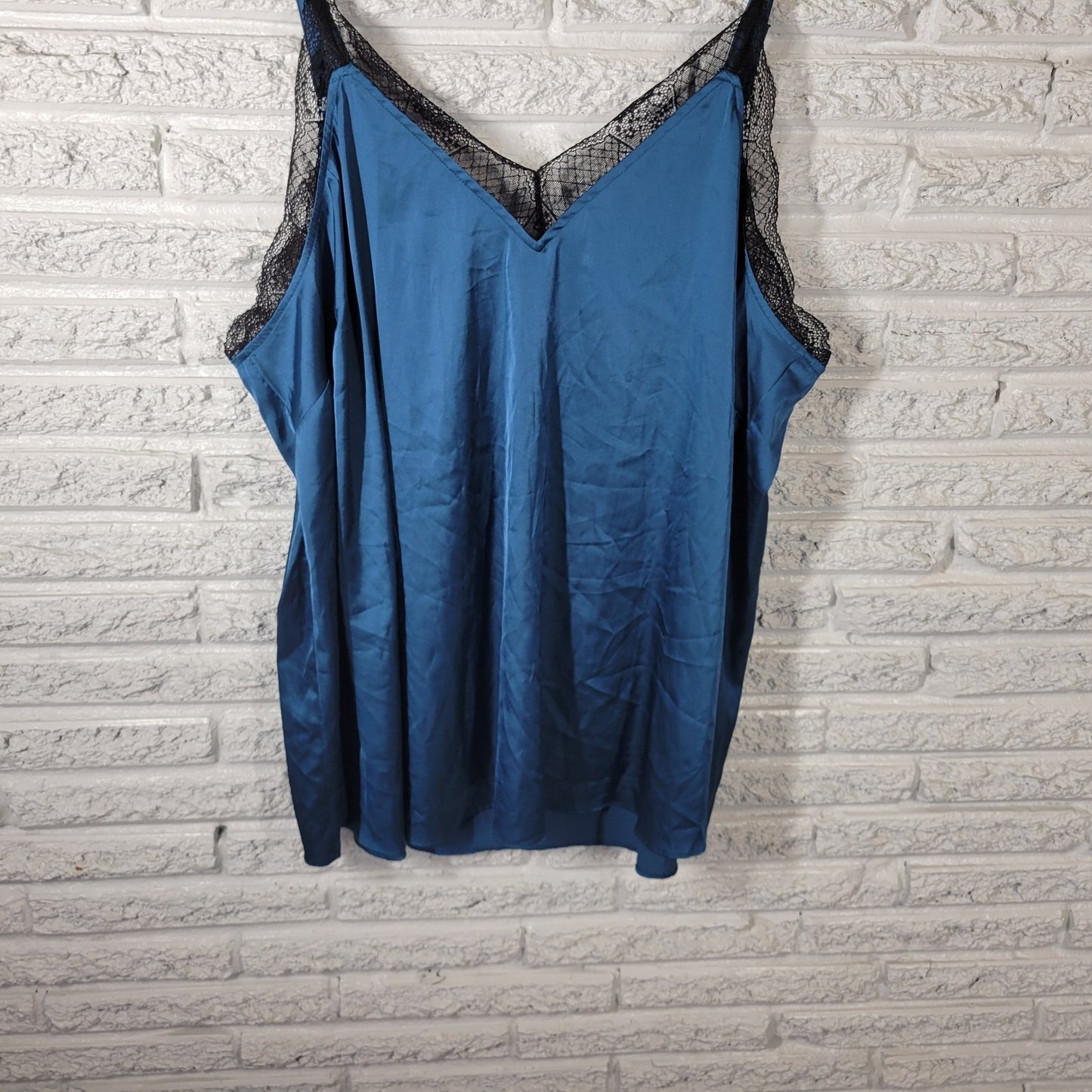 Torrid Womens Top 4 4X Camisole Adjustable Spaghetti Lace Trim Blue Poly Blend