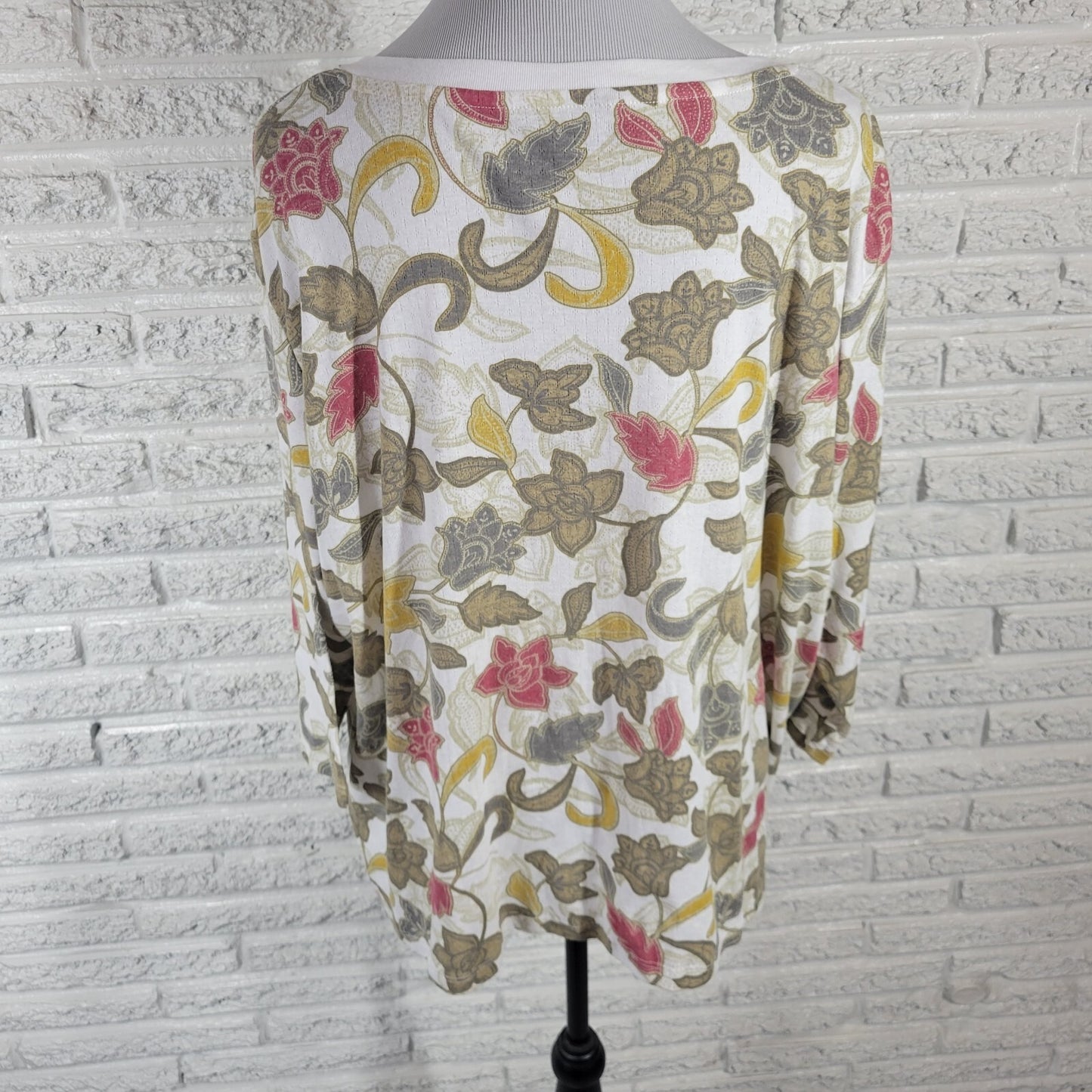 Laura Scott Womens Top 2X Plus Knit 3/4 Sleeve Cotton Blend Green Red Floral