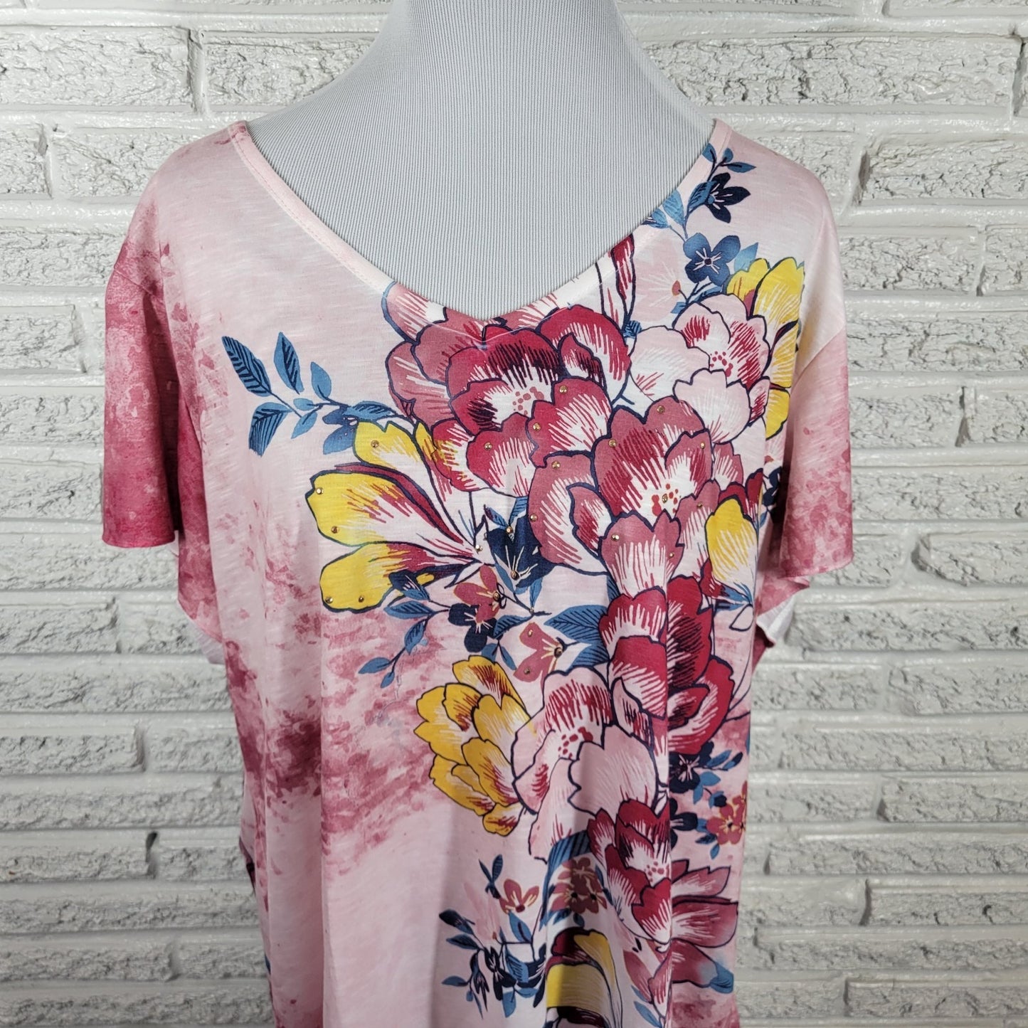 Terra Sky Womens Top 2X Plus Tee Flutter Sleeve Lightweight Pink Floral Studded