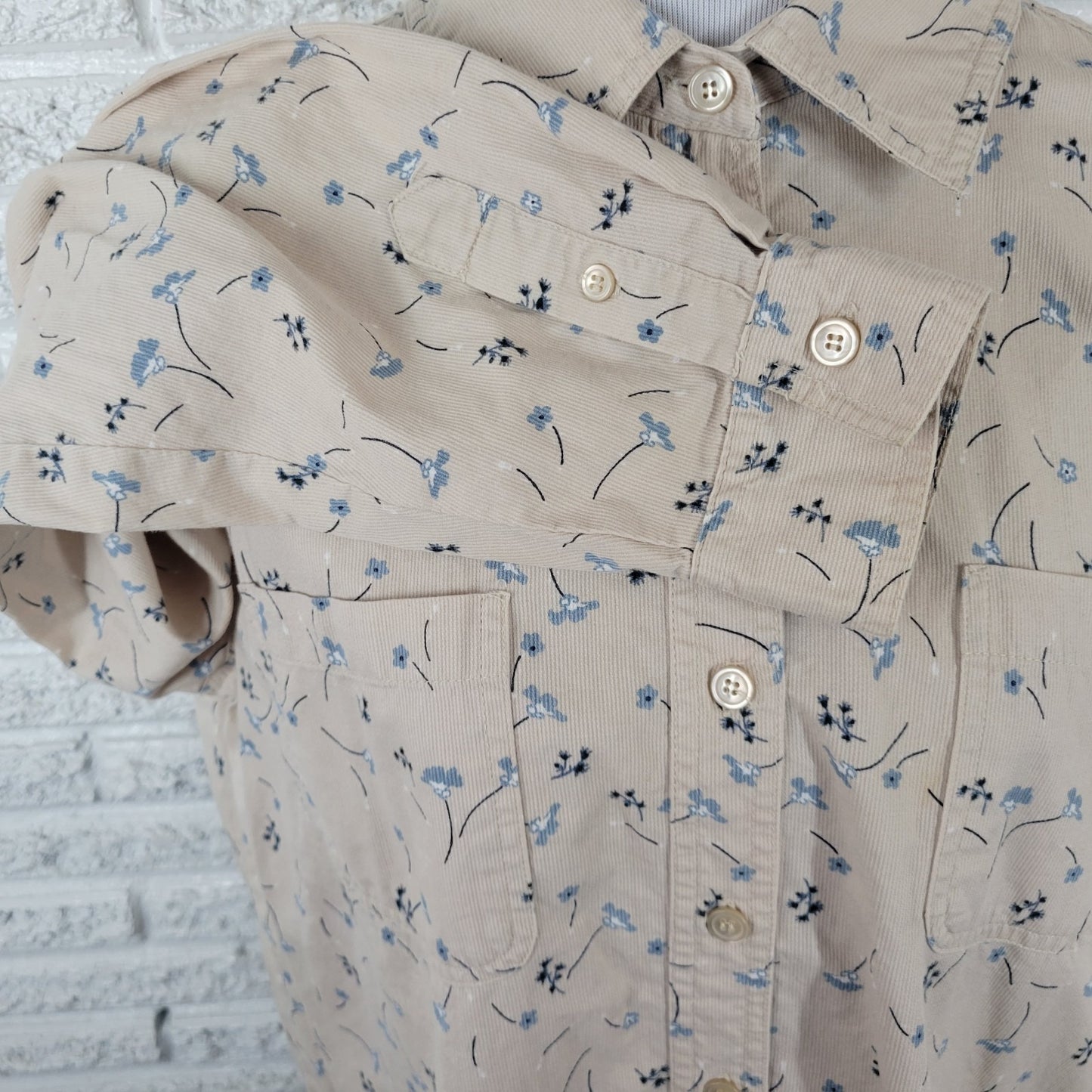 Cherokee Womens Top 20W Plus Long Sleeve Beige Blue Floral Pockets Cotton Button