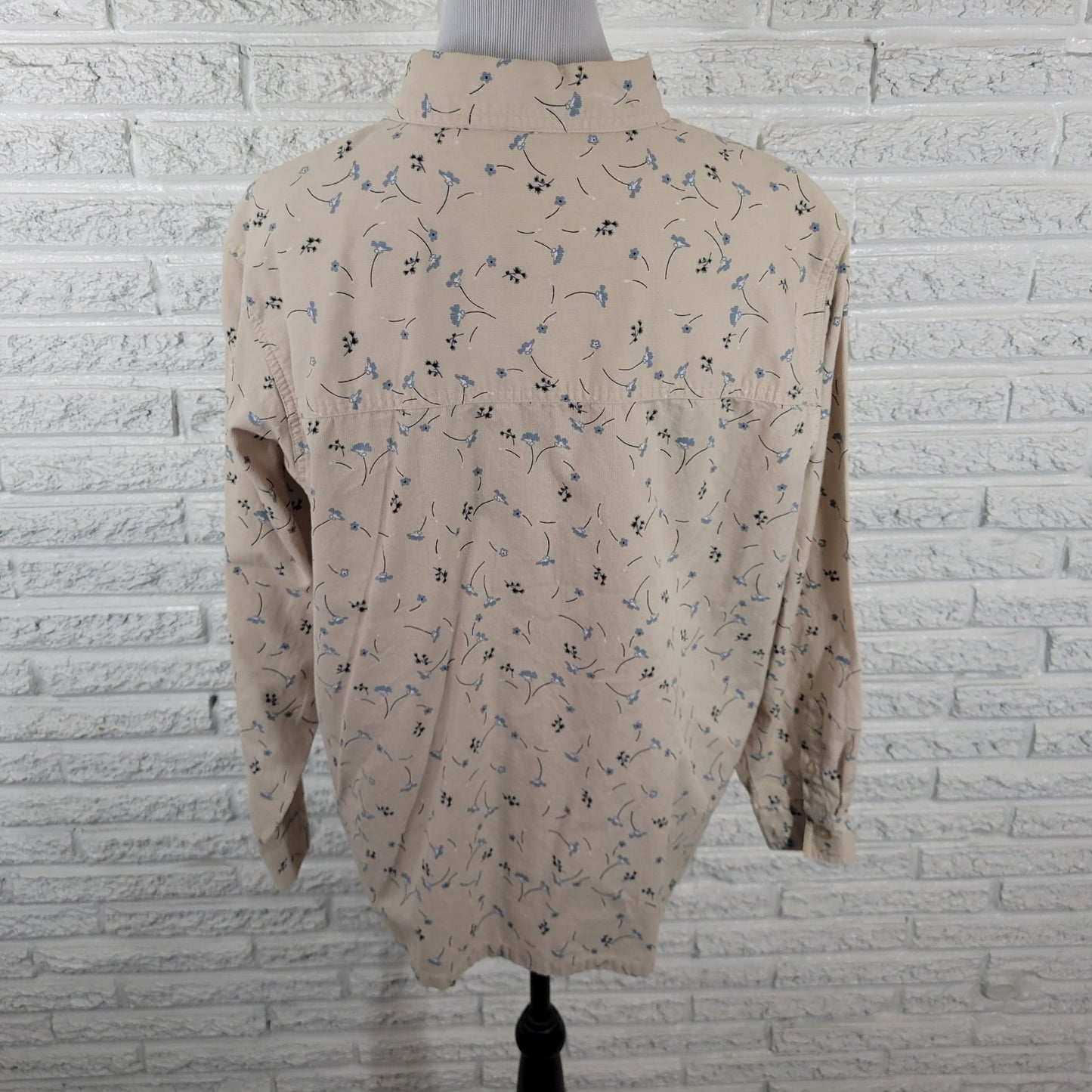 Cherokee Womens Top 20W Plus Long Sleeve Beige Blue Floral Pockets Cotton Button