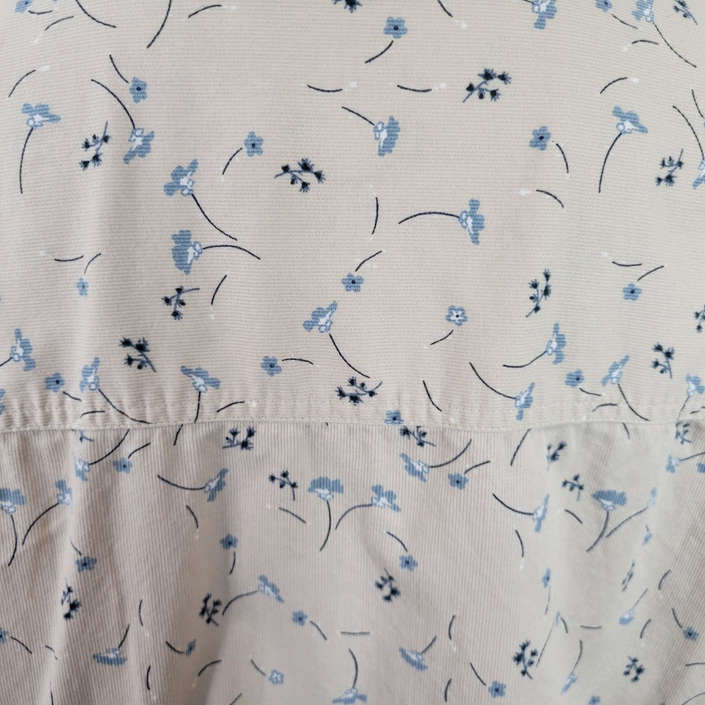 Cherokee Womens Top 20W Plus Long Sleeve Beige Blue Floral Pockets Cotton Button