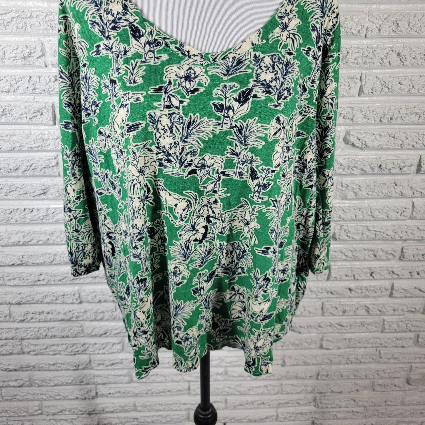 C&C California Womens Top 2X Plus 3/4 Sleeve Green Floral Linen Lightweight