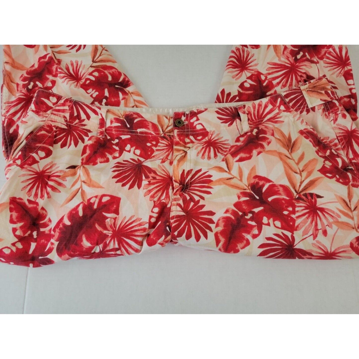 Liz Claiborne Women Pants 24P Plus Michaela Capri Red Floral Cotton Casual Comfy
