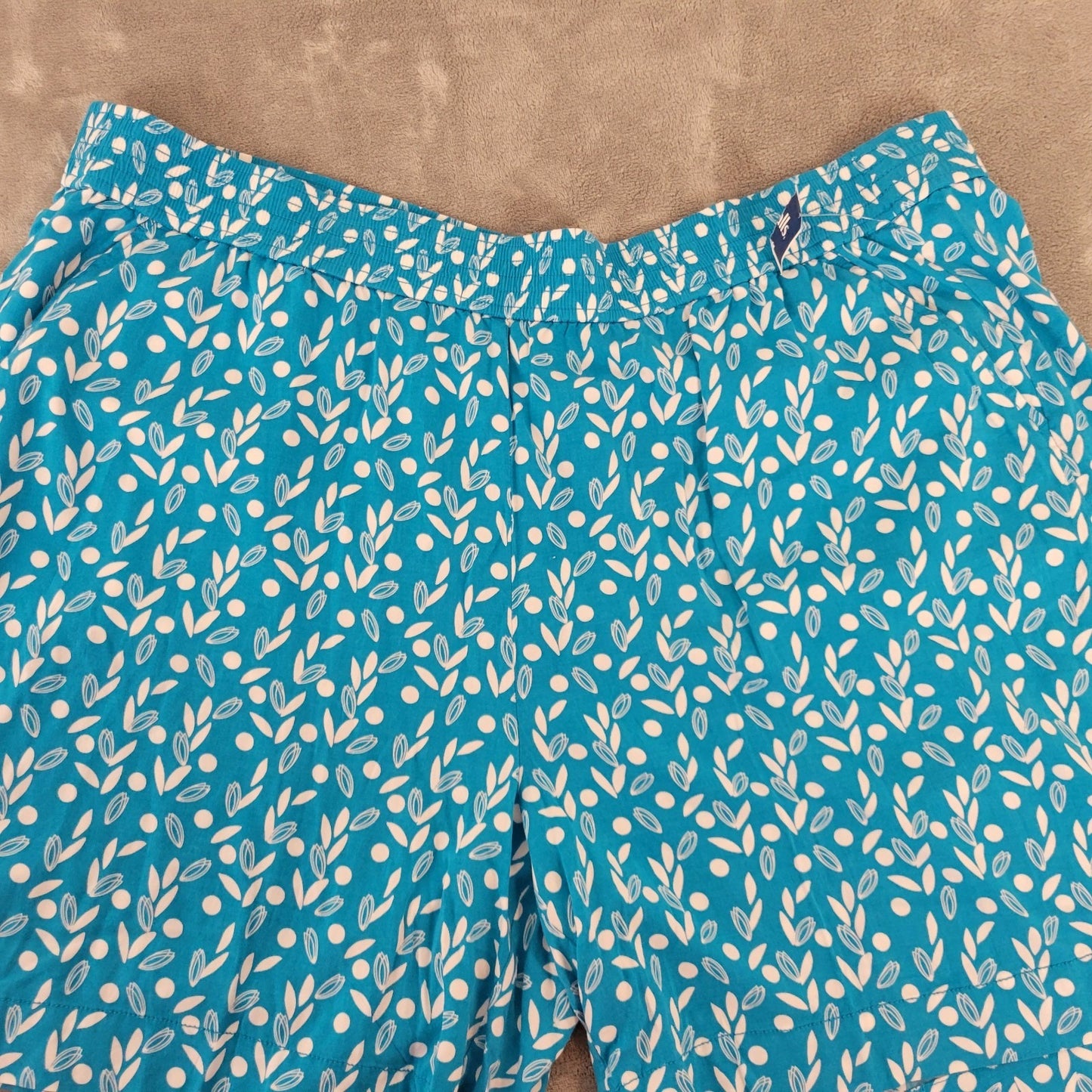 Lane Bryant Womens Shorts 22 24 Plus Pull On Lightweight Blue Floral Pockets