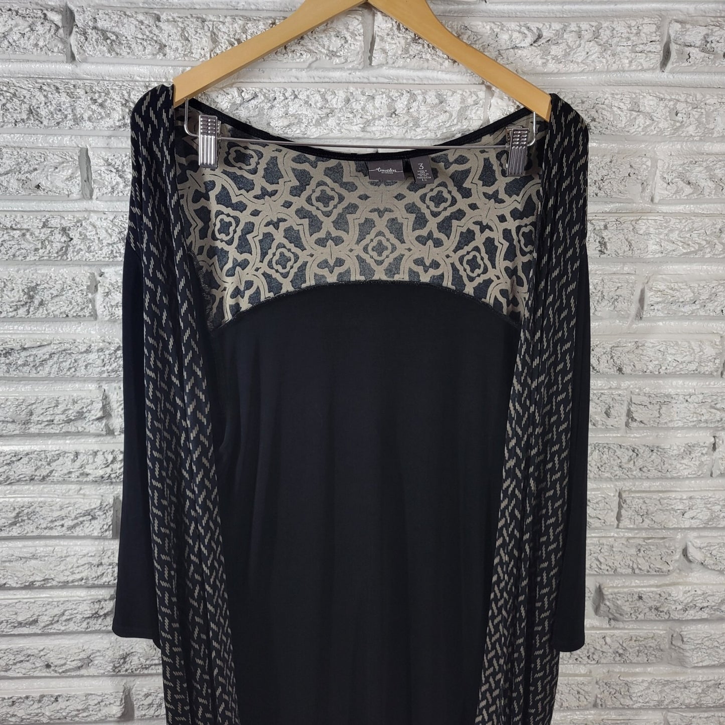 Chico's Travelers XL Black Geometric 3/4 Sleeve Blouse Acetate Spandex Stretch