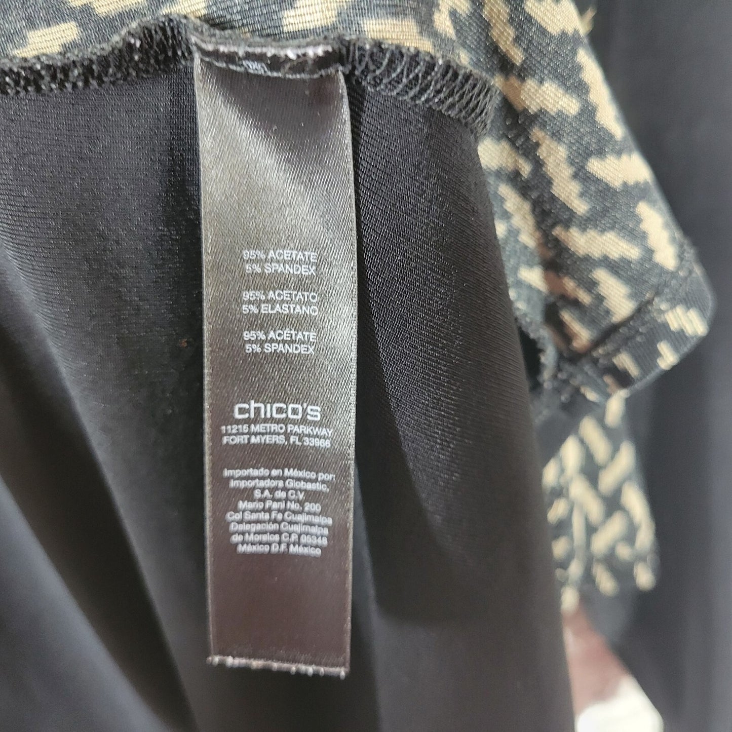 Chico's Travelers XL Black Geometric 3/4 Sleeve Blouse Acetate Spandex Stretch