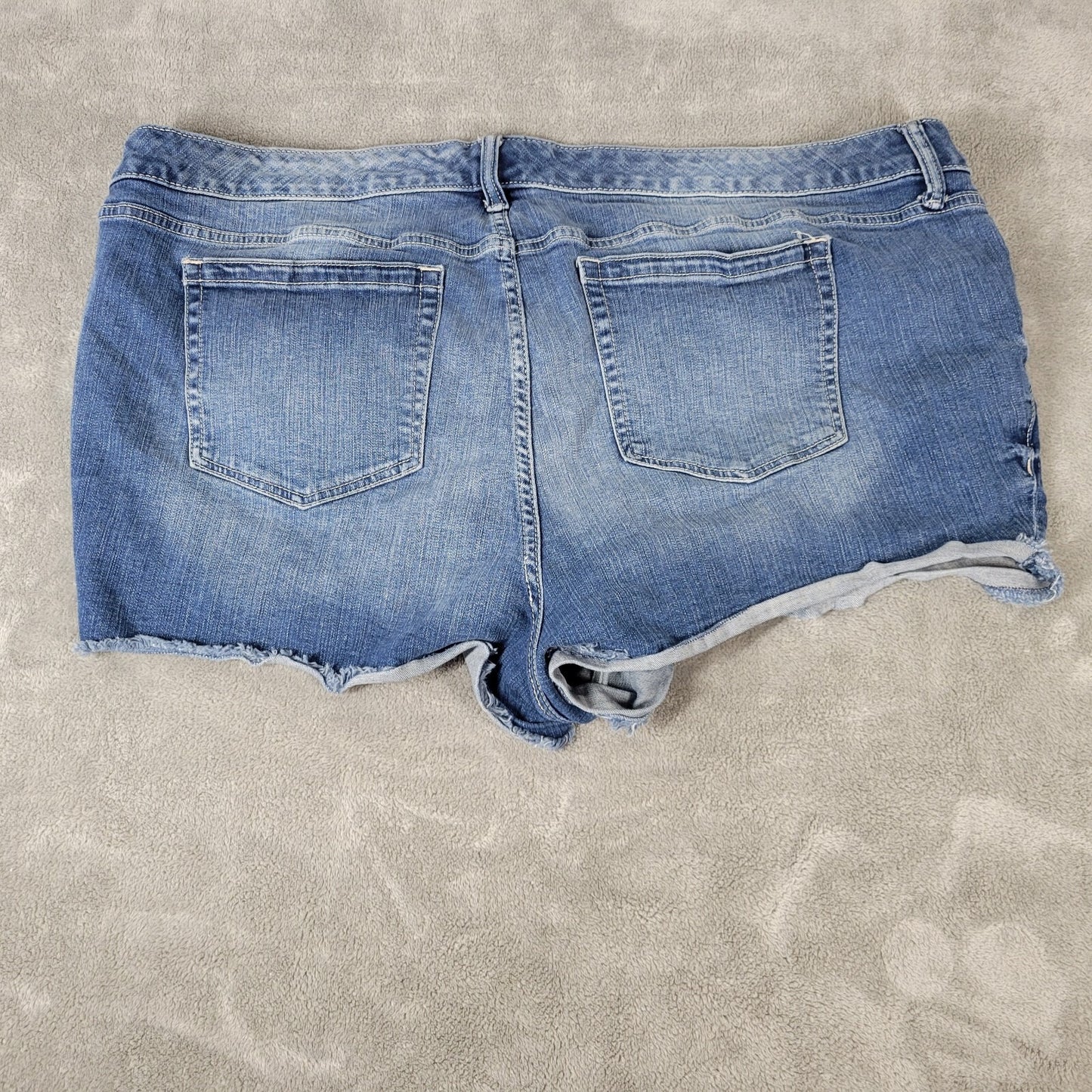 Torrid Womens Shorts 26 Plus Medium Blue Denim Cut Off Zip Fly Comfort Comfy