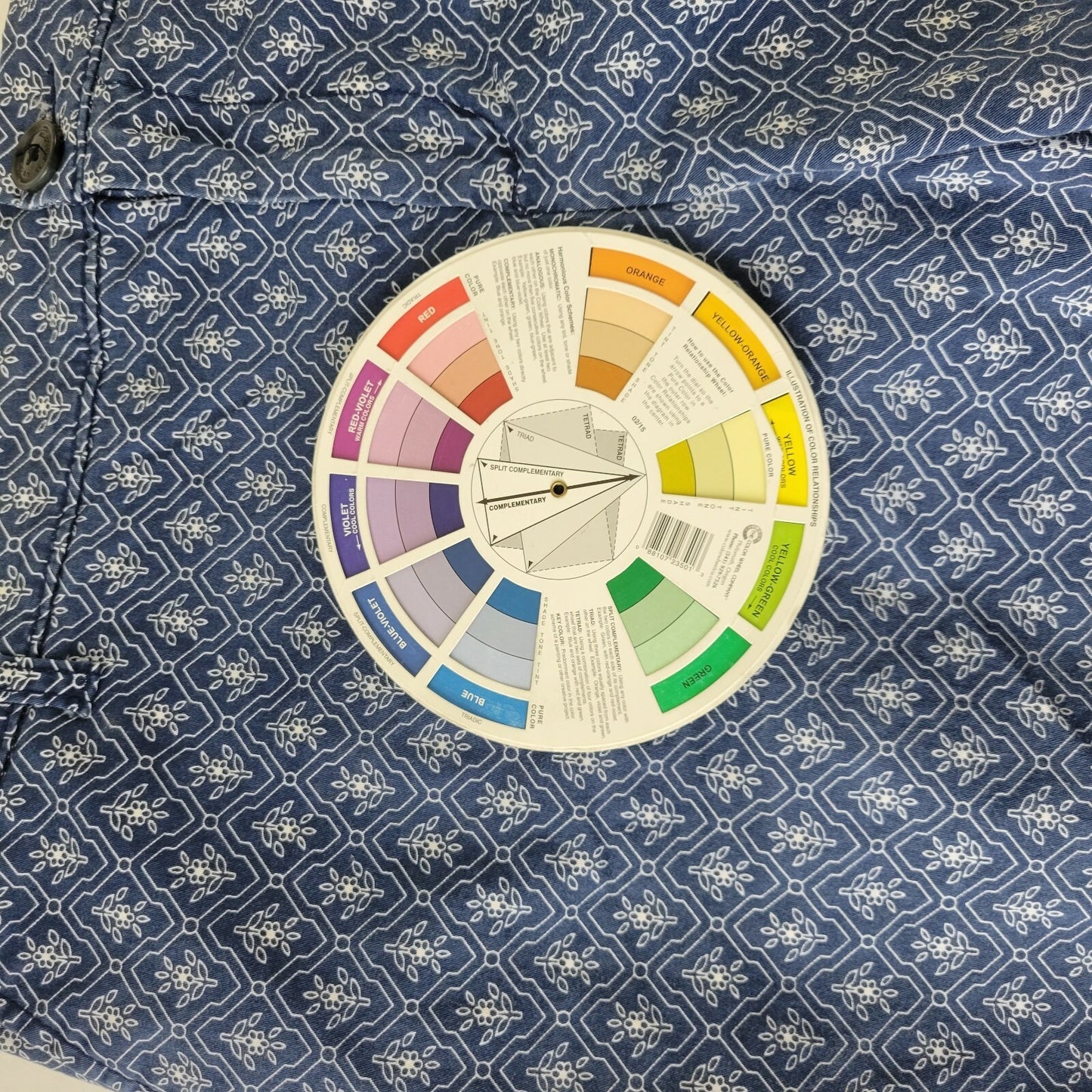 Liz Claiborne Womens Shorts 18 Plus Classic Blue Floral Zip Fly Cotton Blend