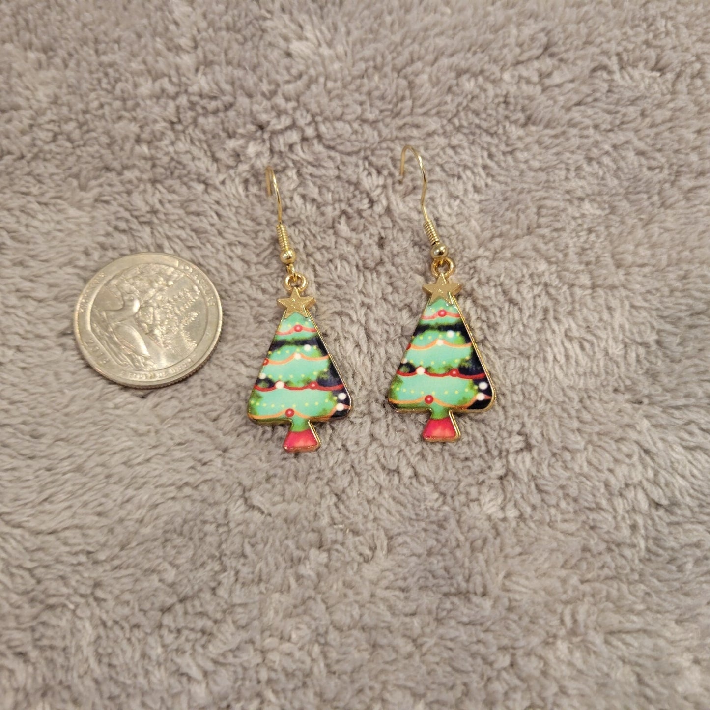 Christmas Trees #4 Womens Earrings One Pair Tinsel Hanging Gold Tone Holiday