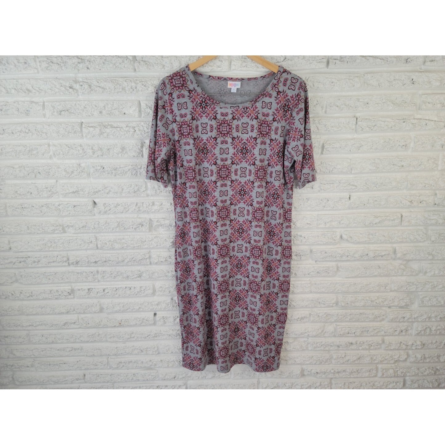 LuLaRoe Shirt Dress XL Red Geometric Boat Neck Short Sleeve Knee Length Stretch