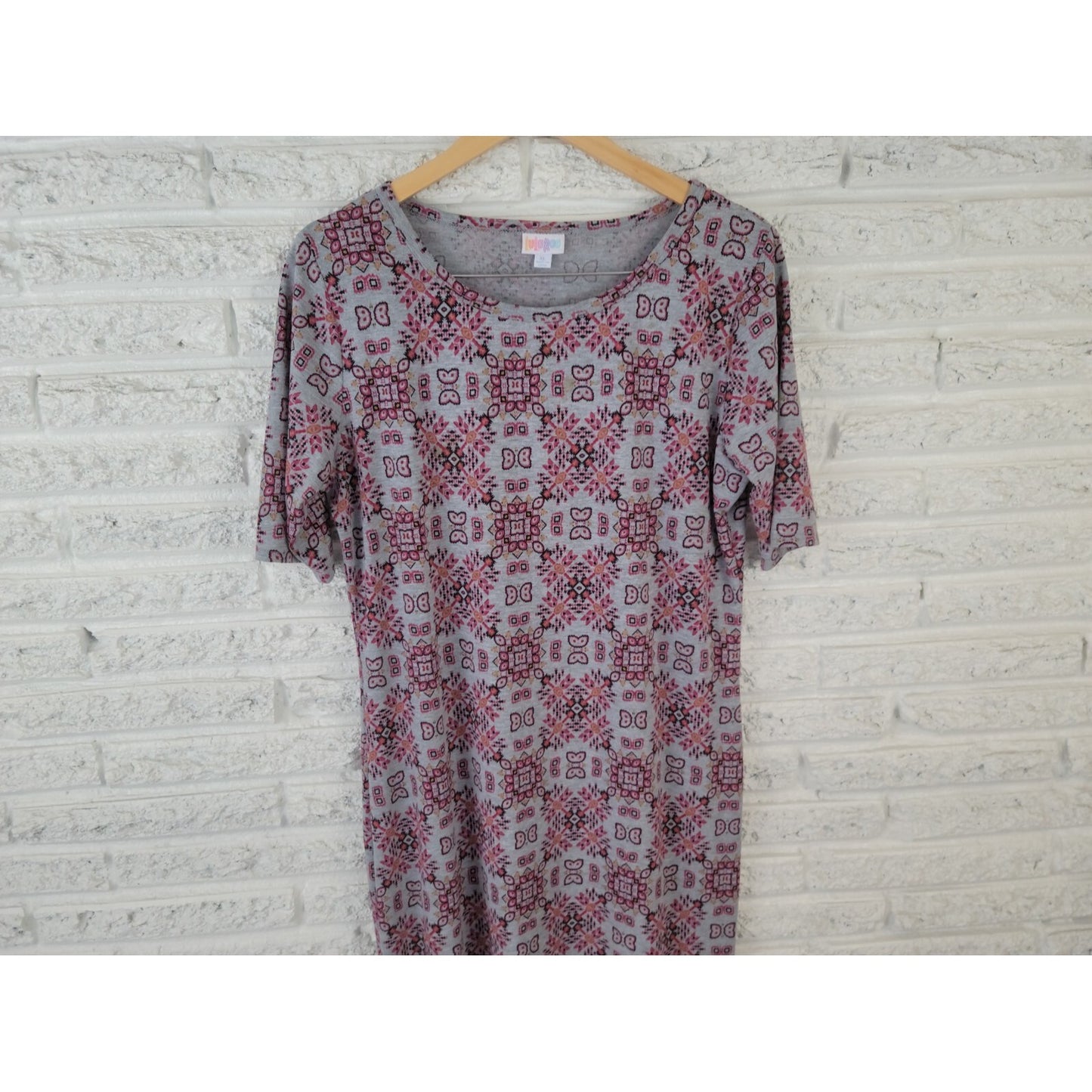 LuLaRoe Shirt Dress XL Red Geometric Boat Neck Short Sleeve Knee Length Stretch