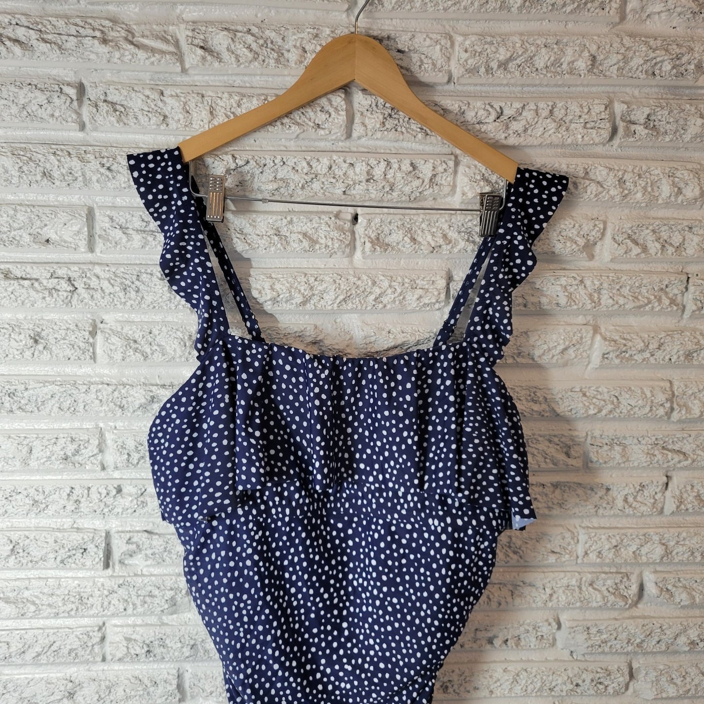 Kona Sol Women's 20 Plus Size One Piece Swimsuit Blue White Polka Dot Ruffle Bra