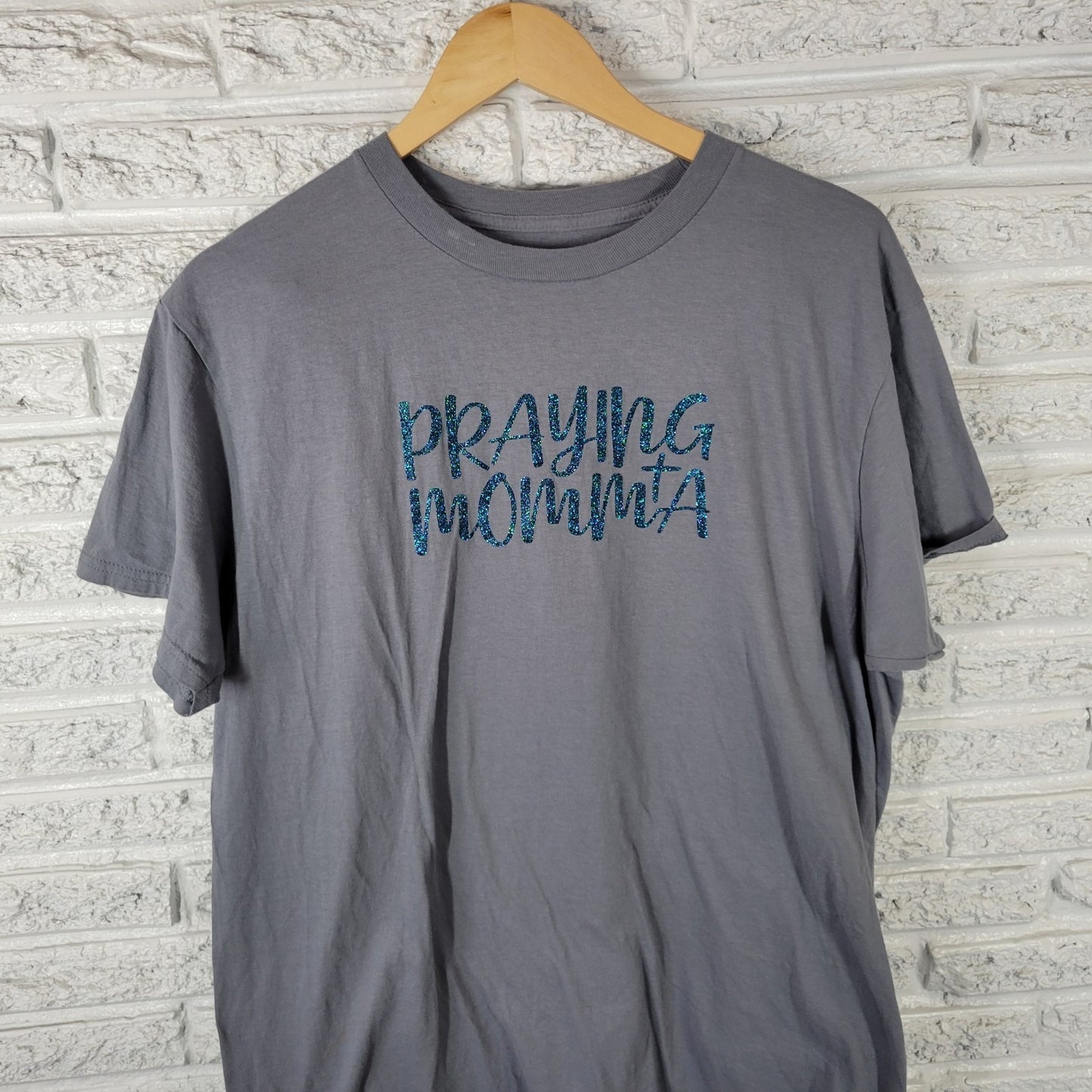 Womens Top XL Tee Short Sleeve Gray Praying Mama Glitter Christian Cotton