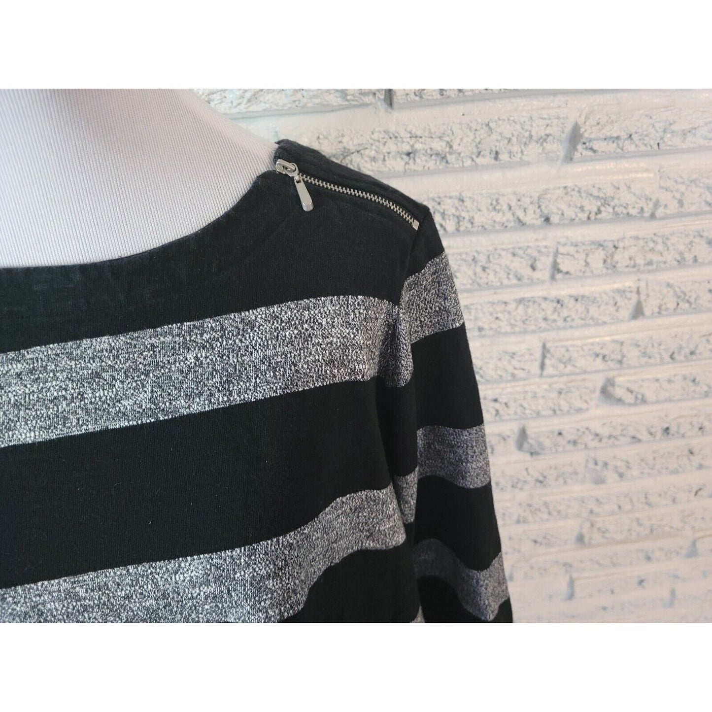 Croft Barrow Womens Sweater 2X Plus Zip Shoulder Black Gray Stripe 3/4 Sleeve