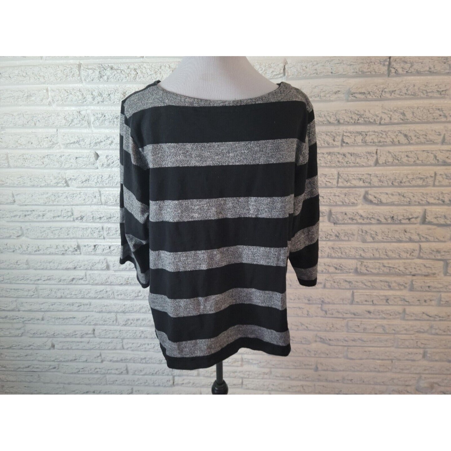 Croft Barrow Womens Sweater 2X Plus Zip Shoulder Black Gray Stripe 3/4 Sleeve