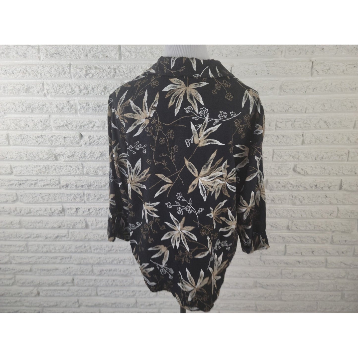 Dress Barn Womens Top Extra Large with Shell 3/4 Cuff Sleeve Office Black Floral