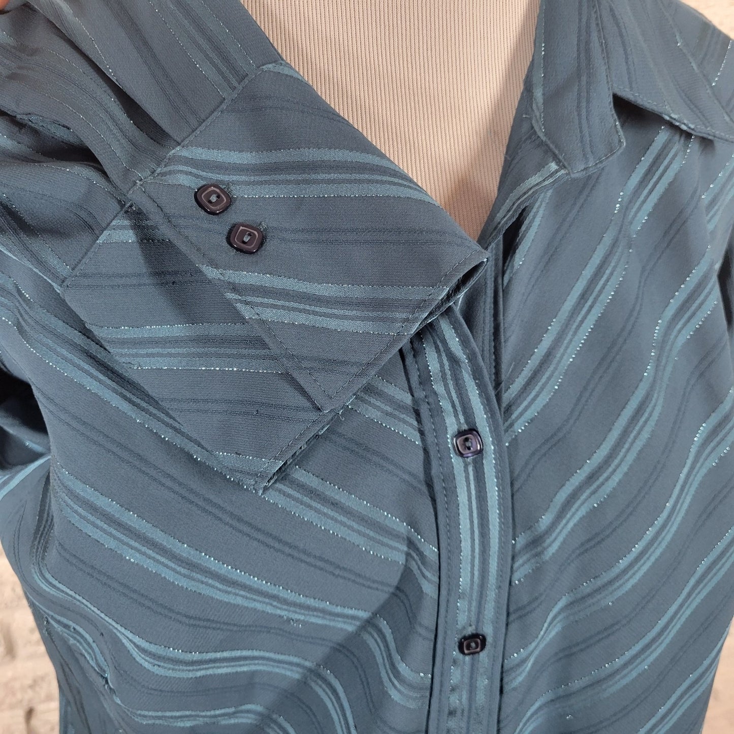 Apt 9 Womens Top 1X Plus Long Sleeve Blue Stripe Poly Blend Silver Metallic