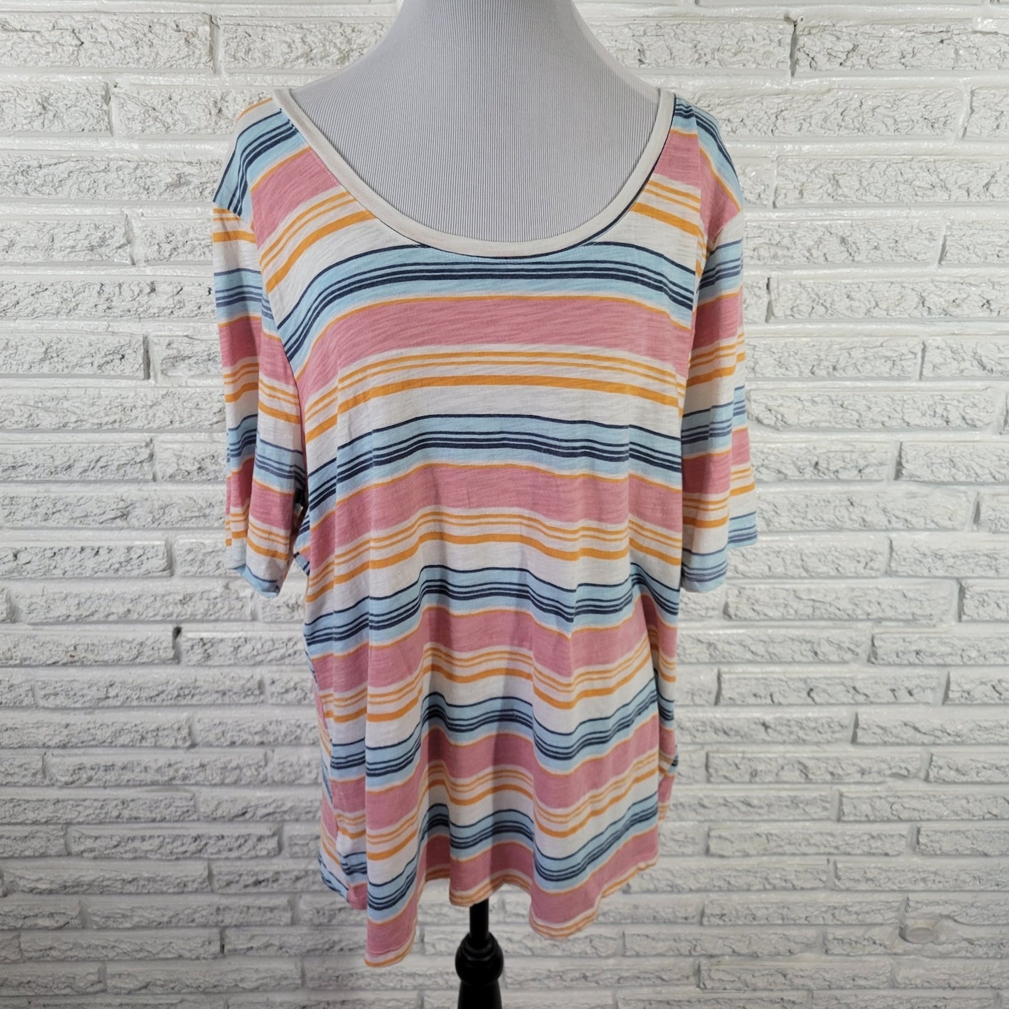 Lane Bryant Womens Top 22 24 Plus Tee Perfect Short Sleeve Pink Blue Stripe